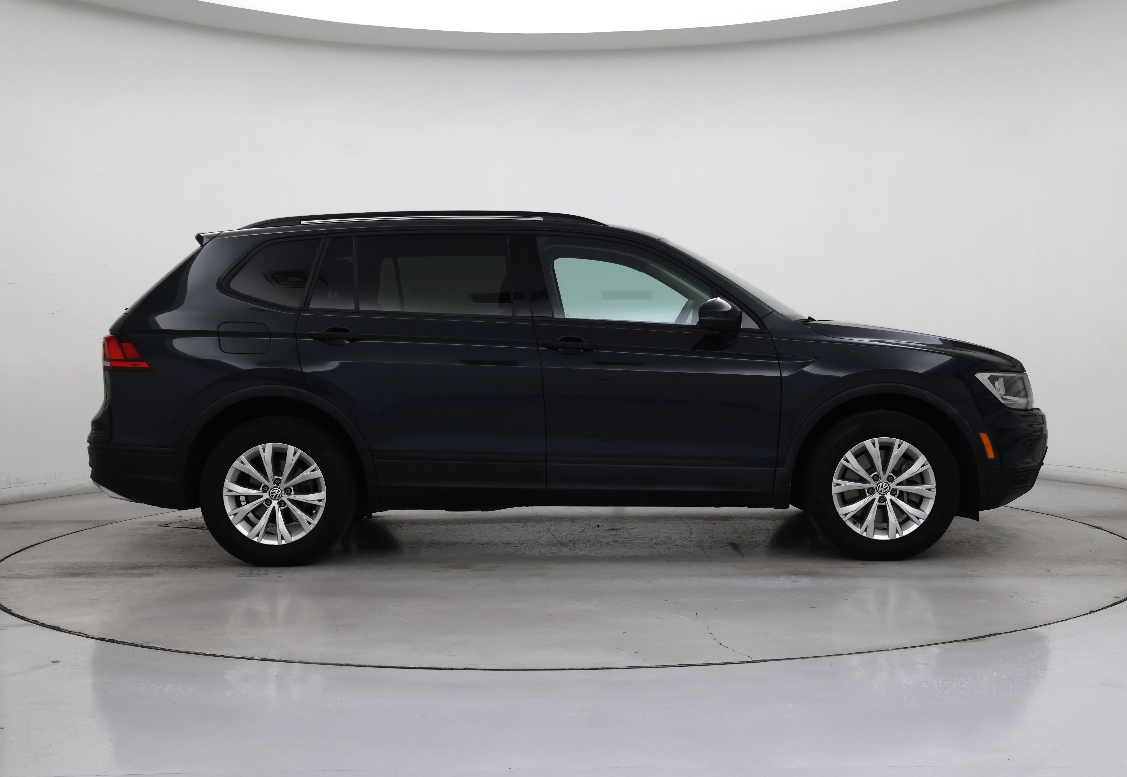 Thumbnail: 2019 Volkswagen Tiguan - 7