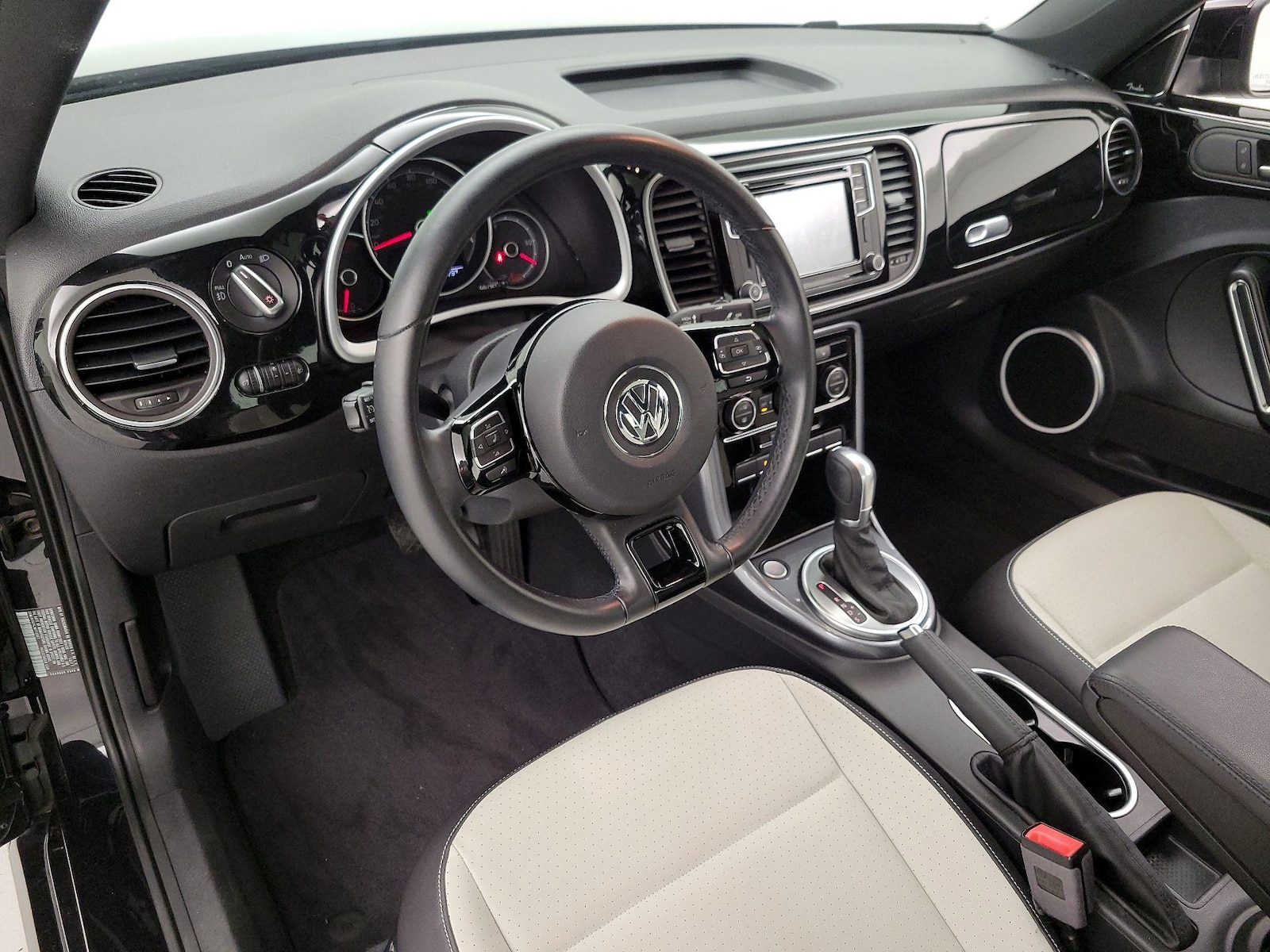 2018 Volkswagen Beetle SE - Photo 10