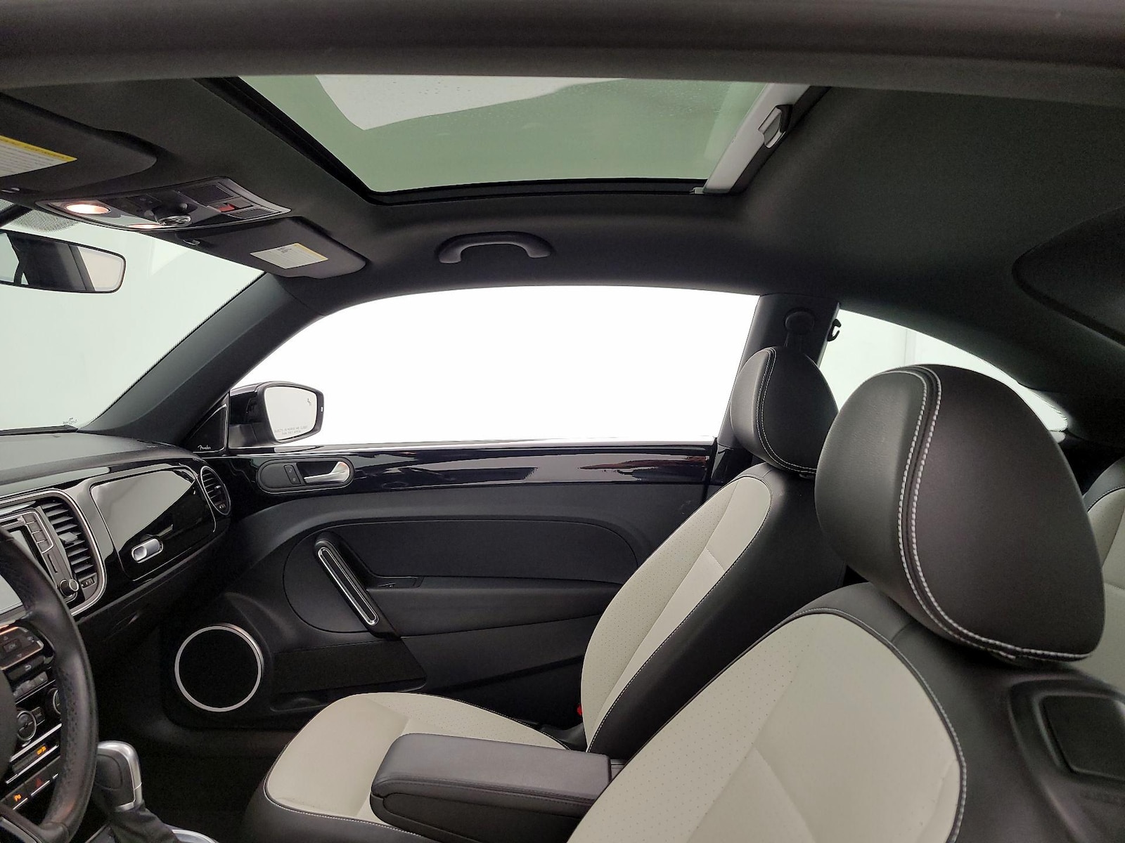 2018 Volkswagen Beetle SE - Photo 21