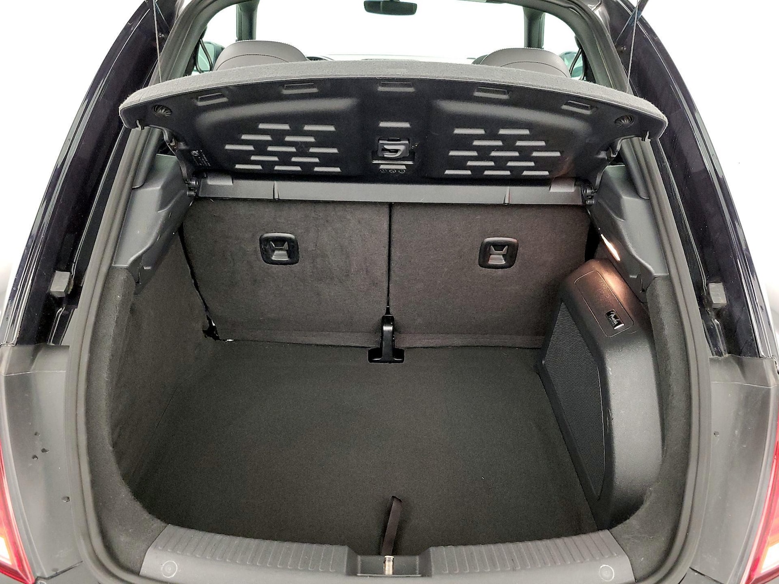 2018 Volkswagen Beetle SE - Photo 23