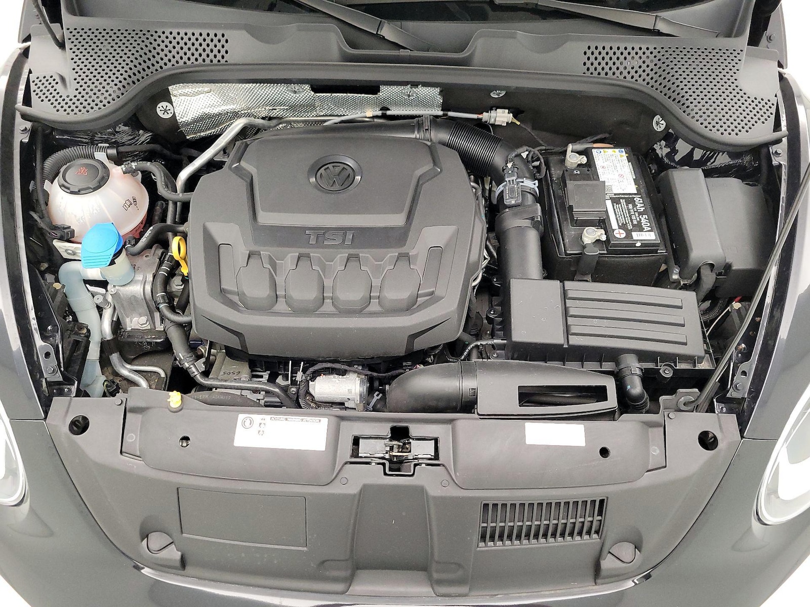 2018 Volkswagen Beetle SE - Photo 24