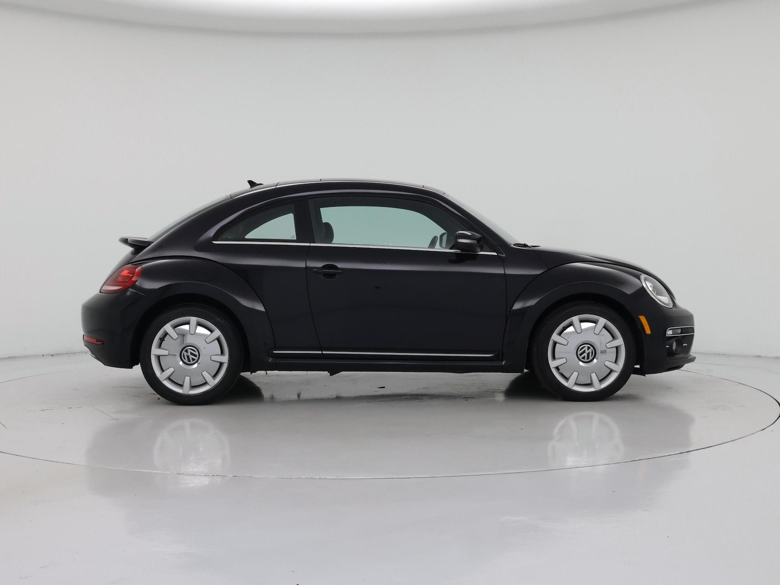 2018 Volkswagen Beetle SE - Photo 8