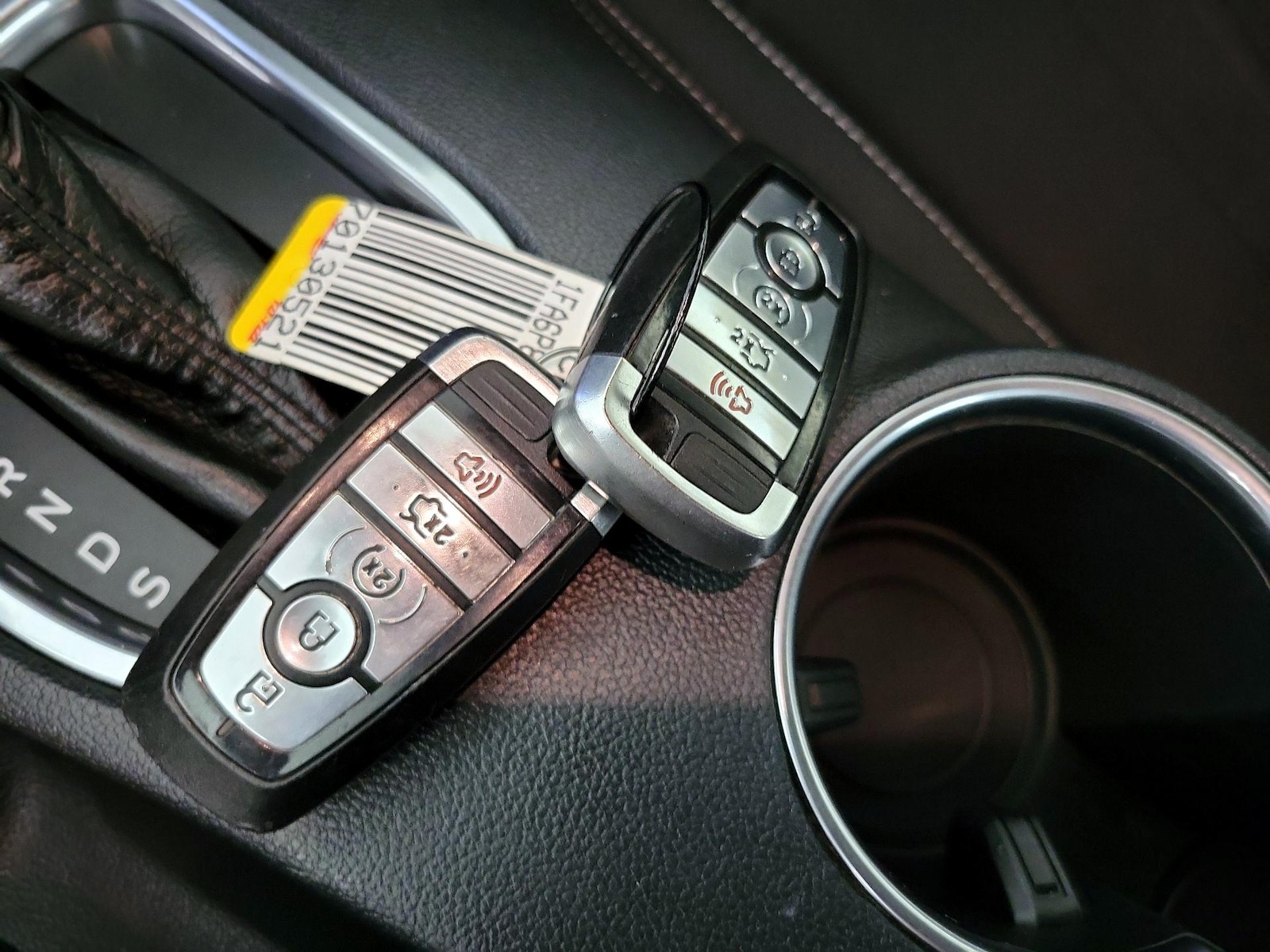 2021 Ford Mustang EcoBoost - Photo 21