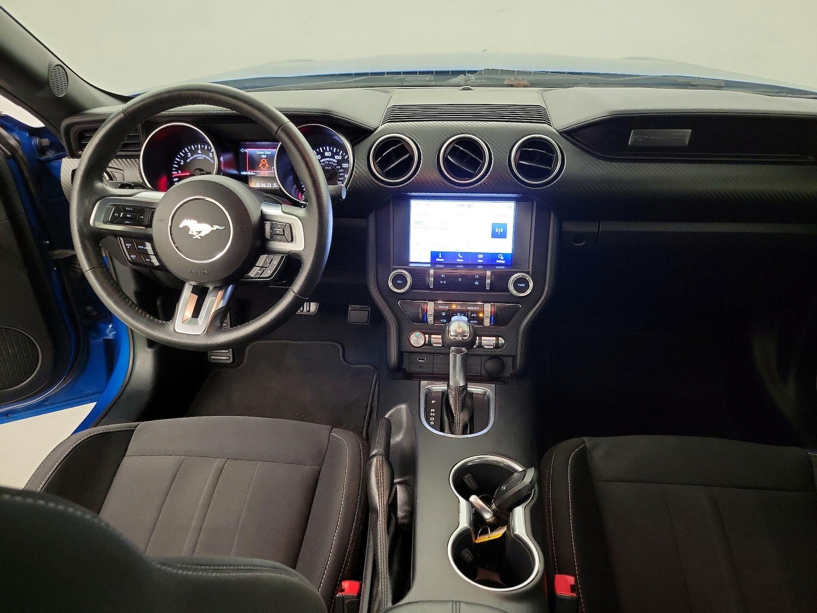 2021 Ford Mustang EcoBoost - Photo 8