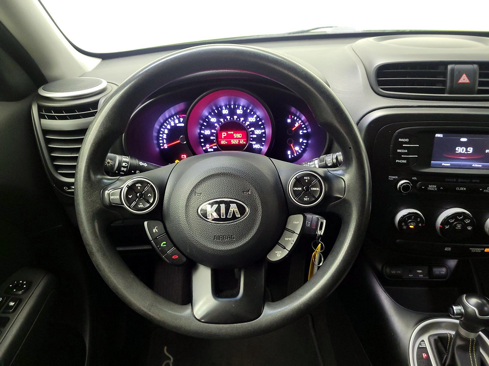 Thumbnail: 2016 Kia Soul - 10