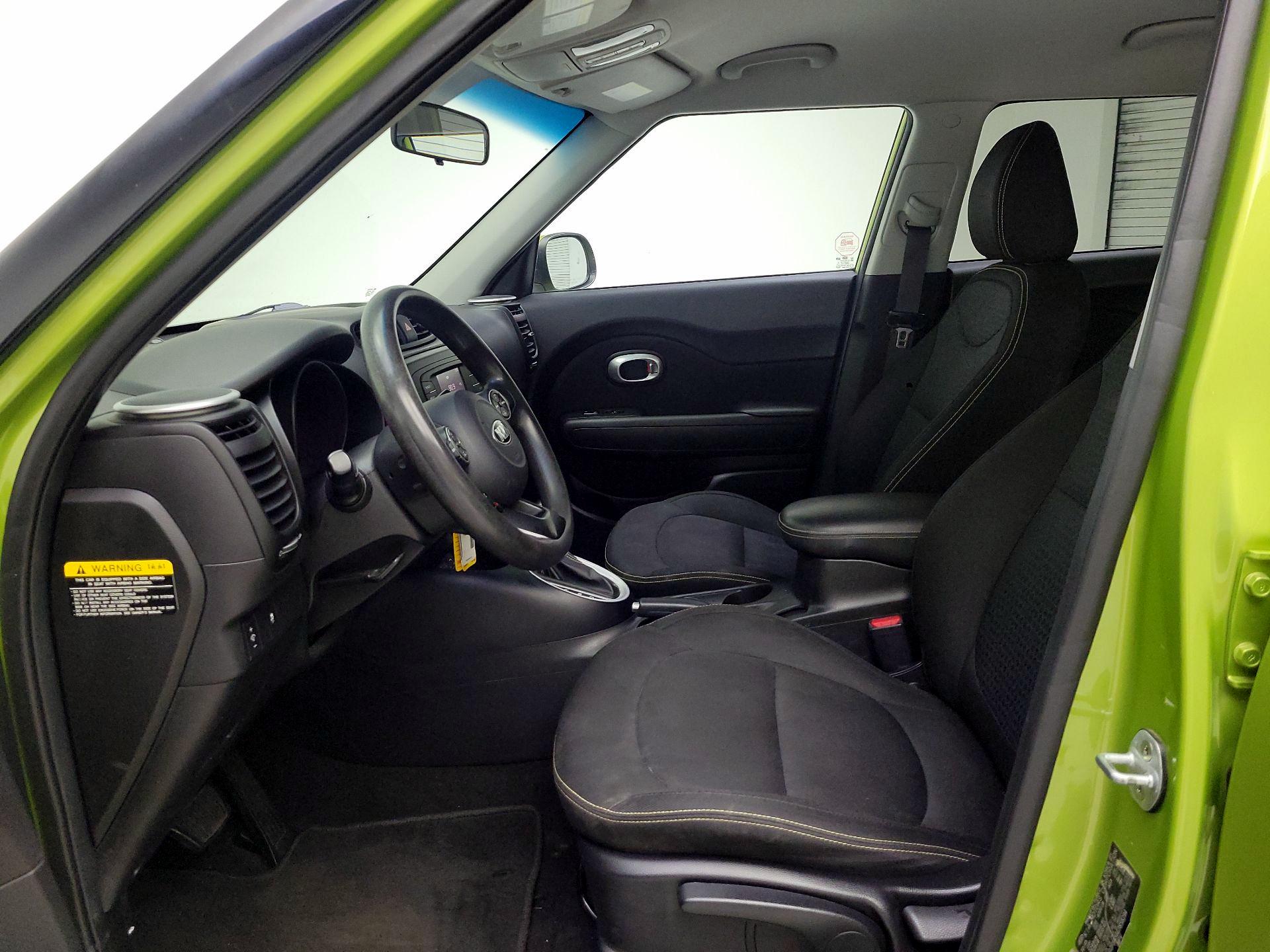 Thumbnail: 2016 Kia Soul - 11