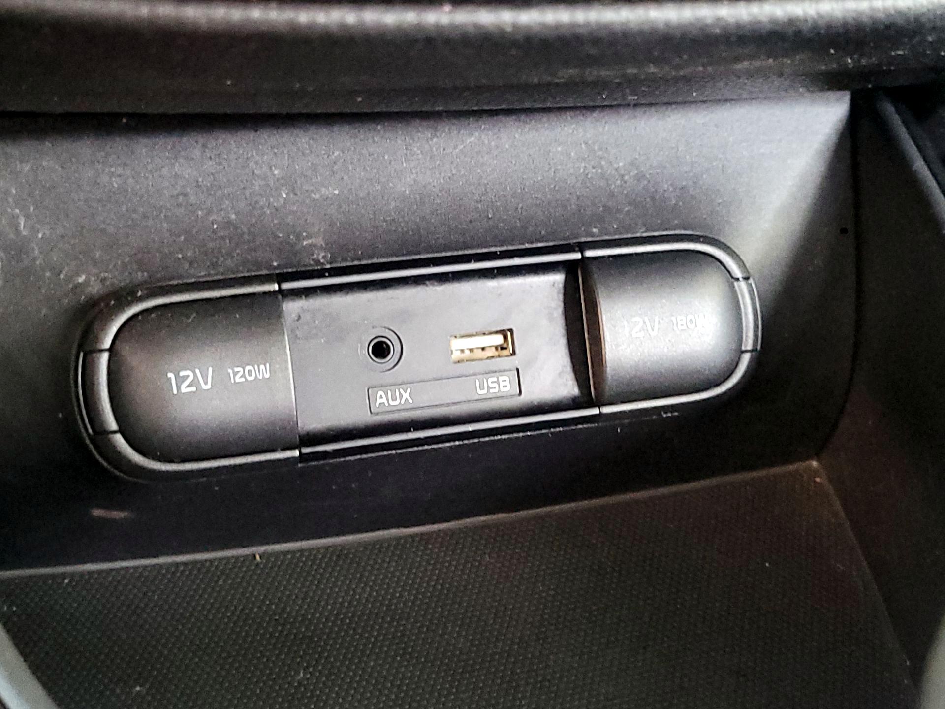 Thumbnail: 2016 Kia Soul - 18