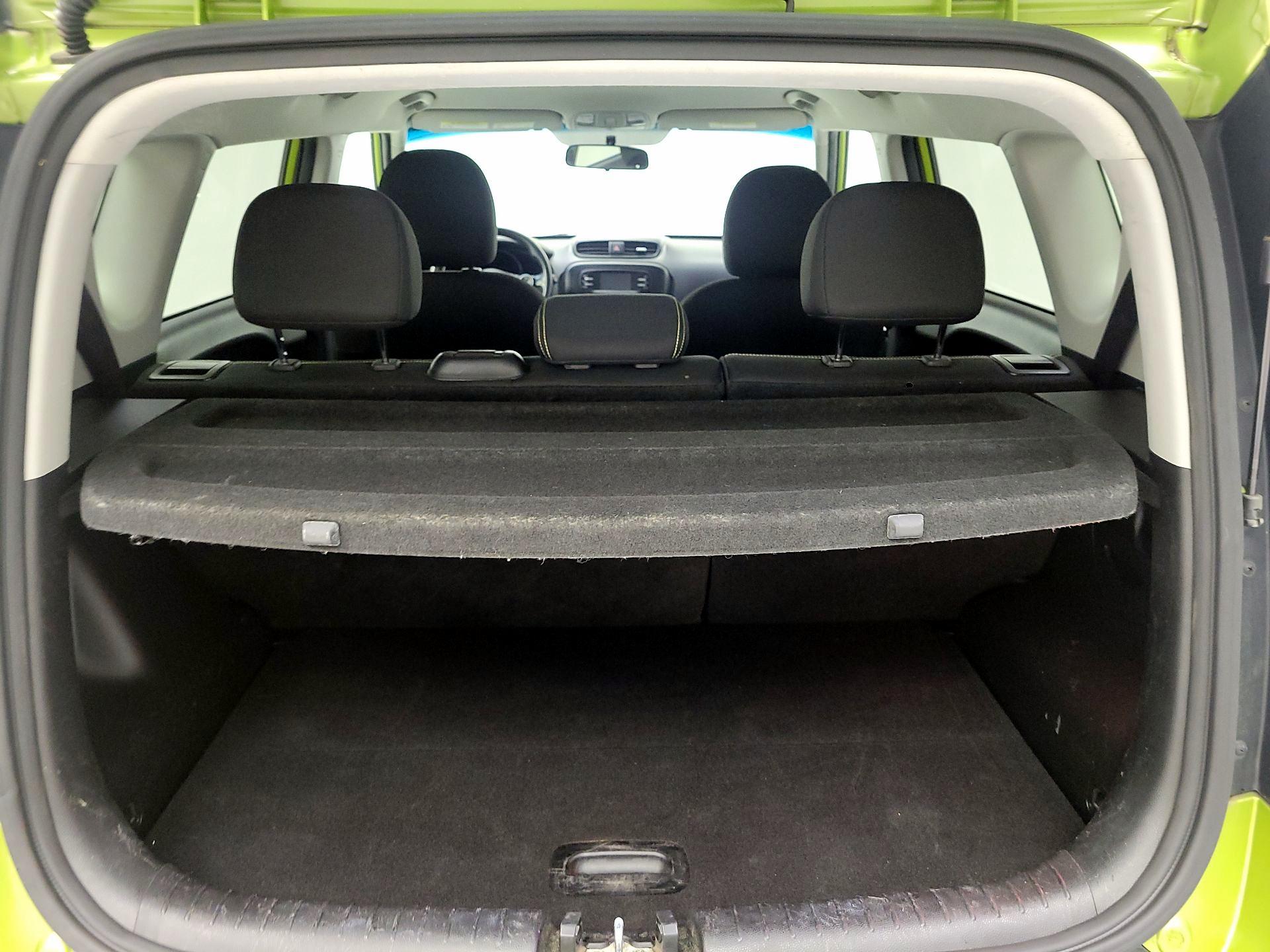 Thumbnail: 2016 Kia Soul - 20