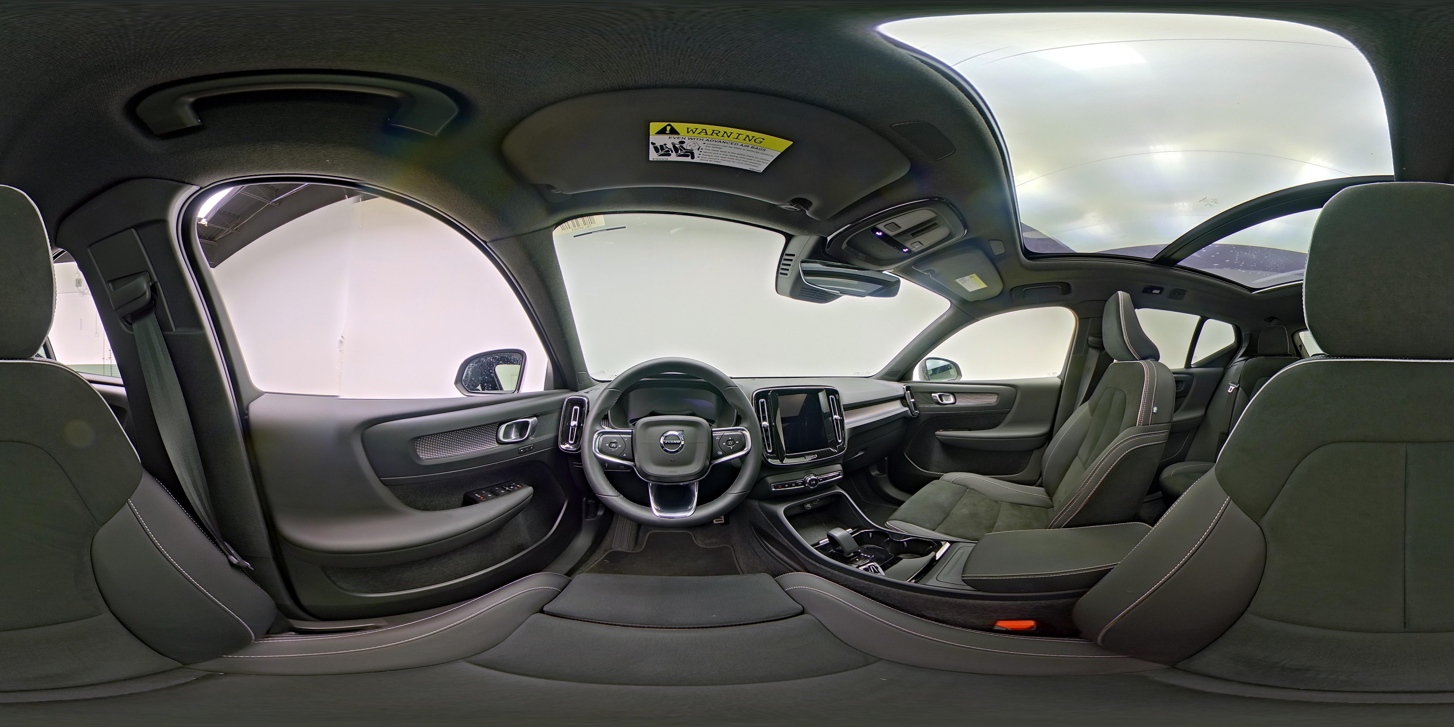 2022 Volvo XC40 Plus - Photo 28