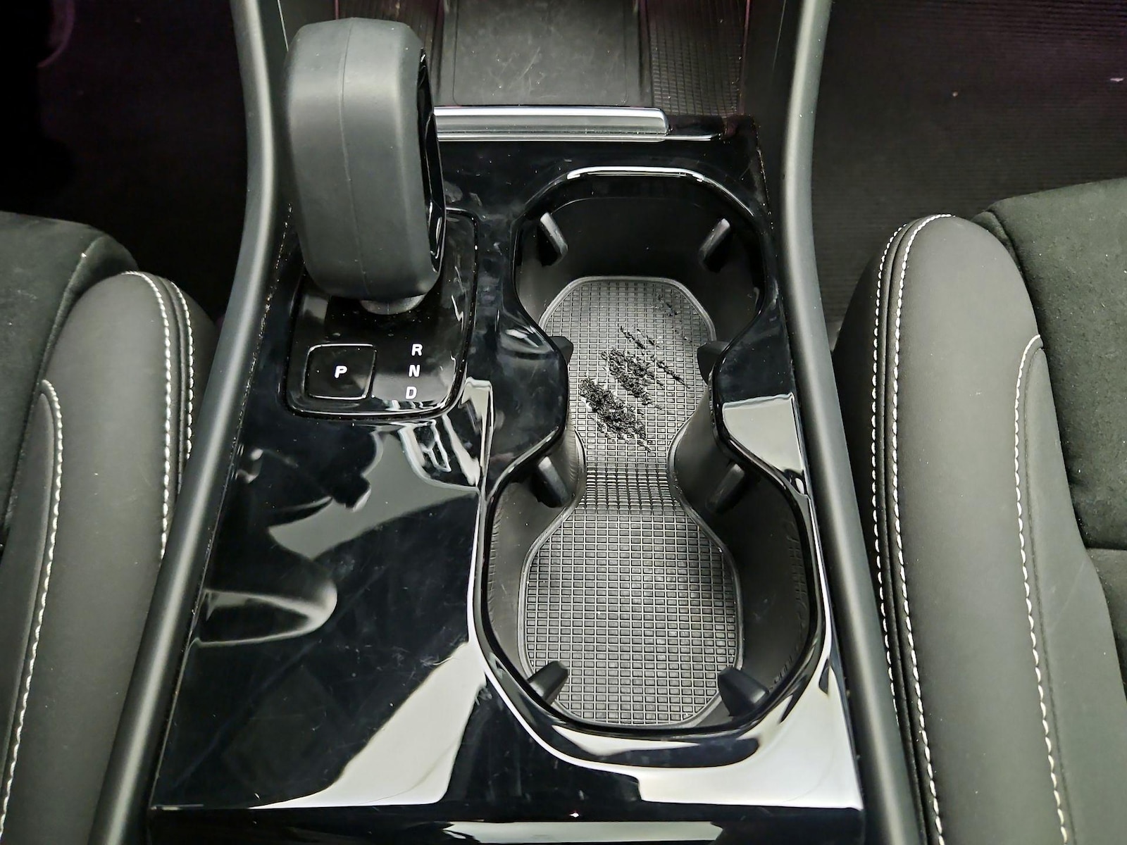 2022 Volvo XC40 Plus - Photo 19
