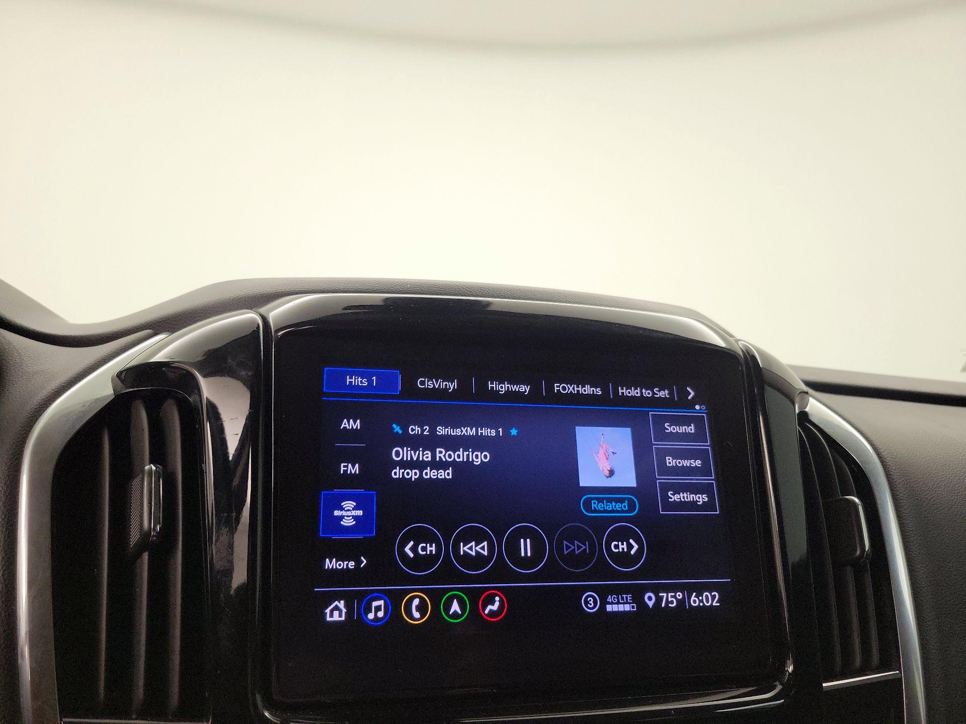 Thumbnail: 2020 Chevrolet Traverse - 15