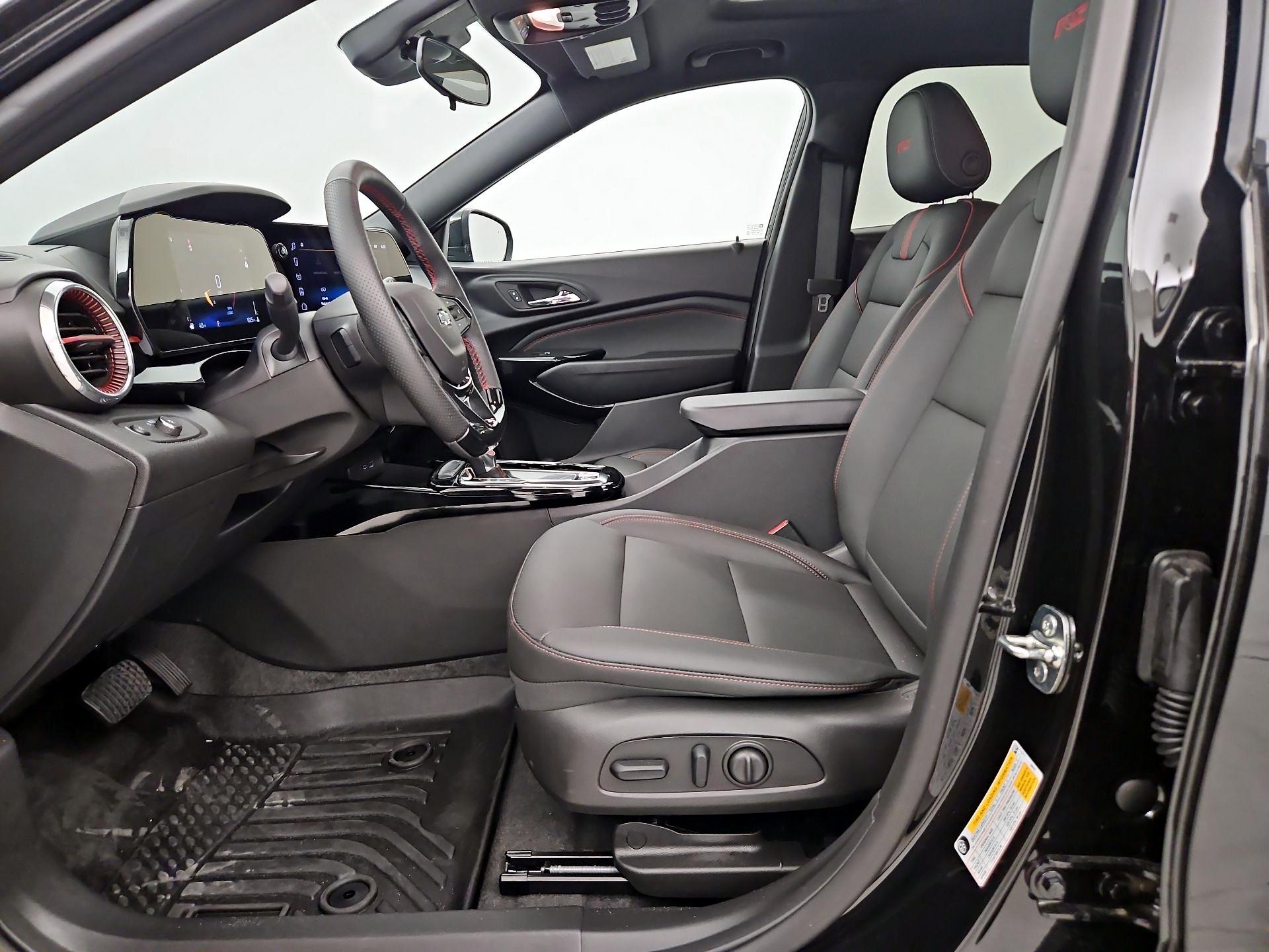 Thumbnail: 2026 Chevrolet Trax - 11
