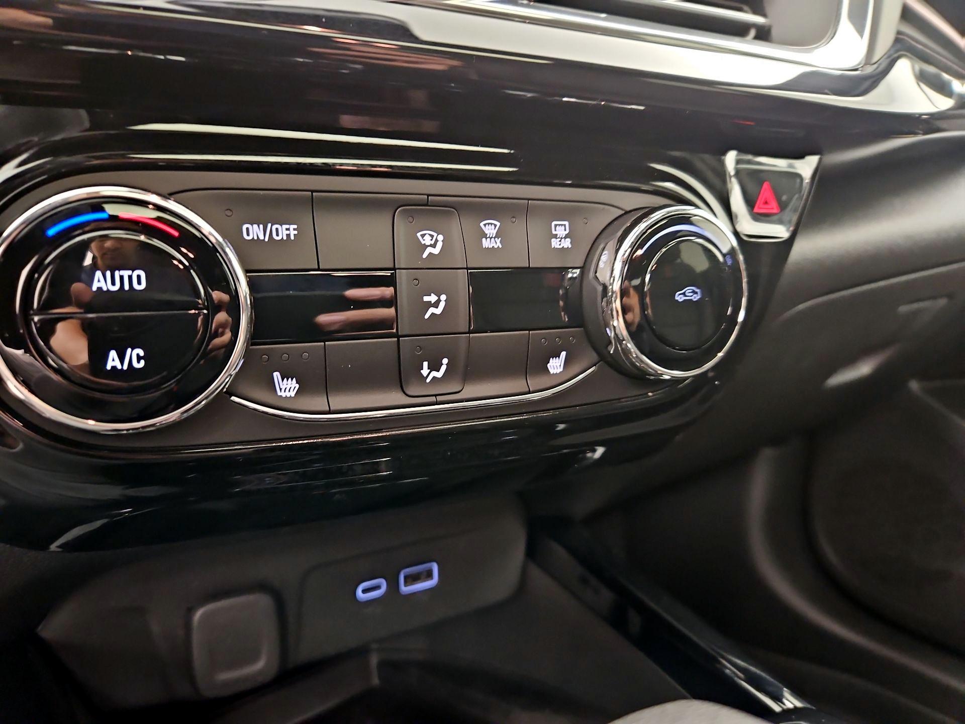 Thumbnail: 2026 Chevrolet Trax - 16