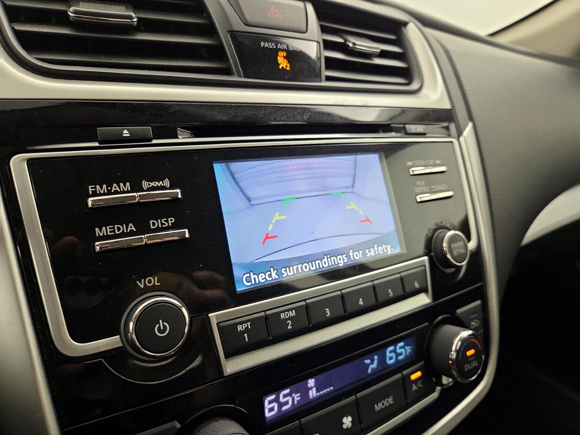 Thumbnail: 2018 Nissan Altima - 14
