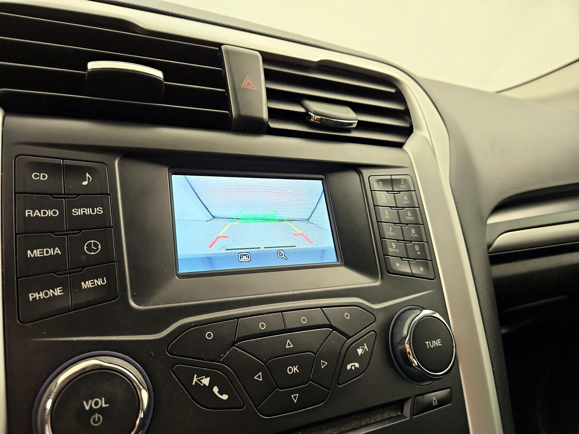 Thumbnail: 2015 Ford Fusion - 14