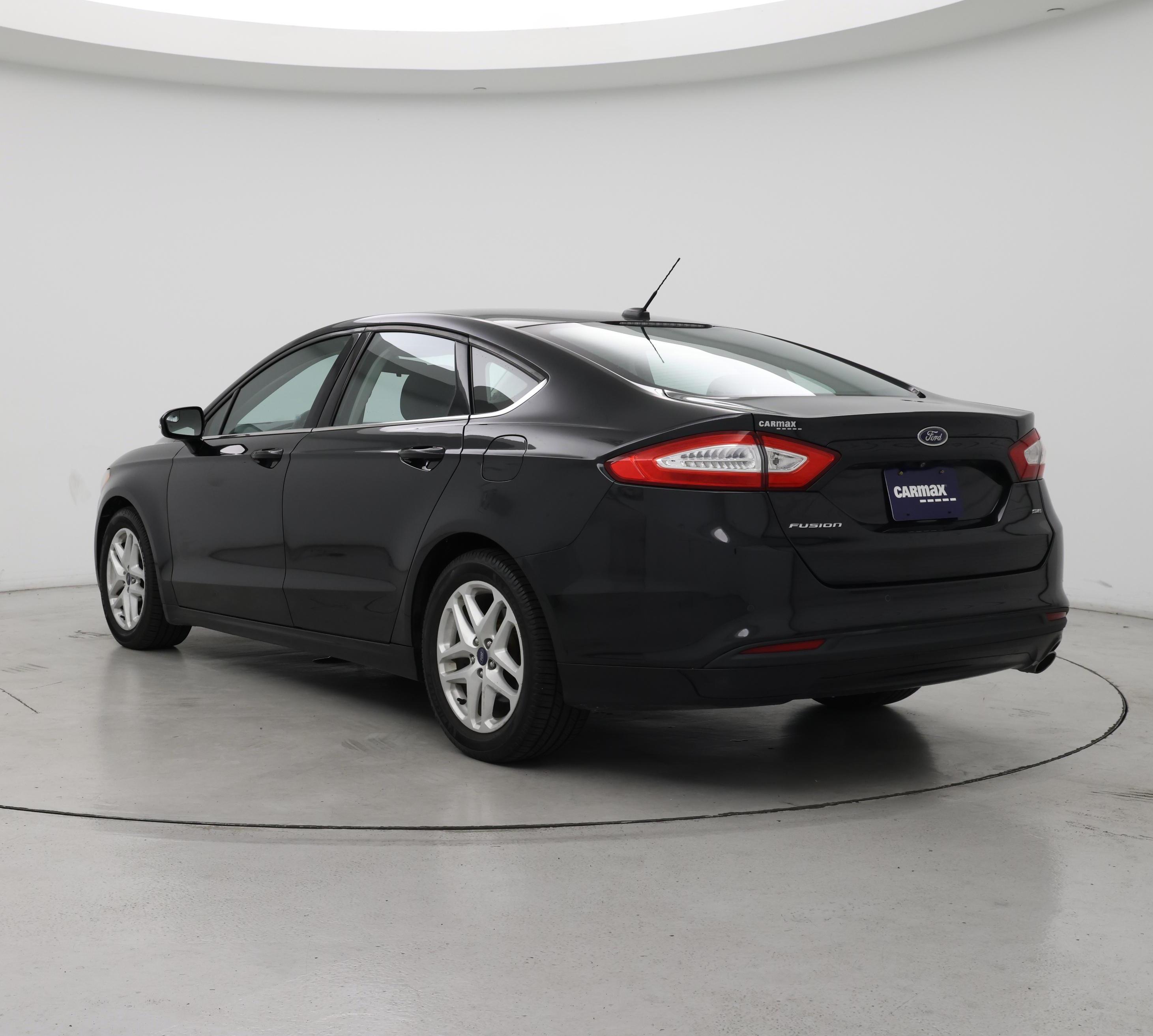 Thumbnail: 2015 Ford Fusion - 2