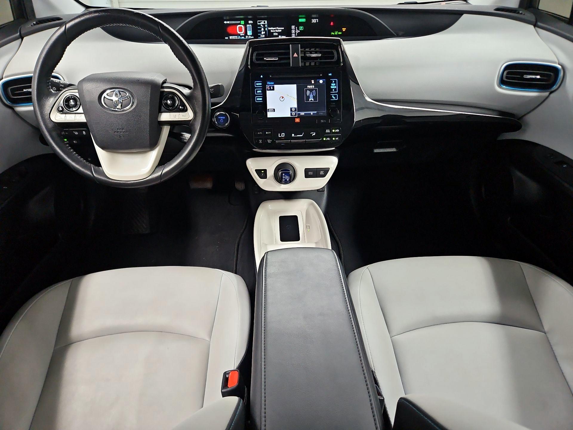 Thumbnail: 2016 Toyota Prius - 9