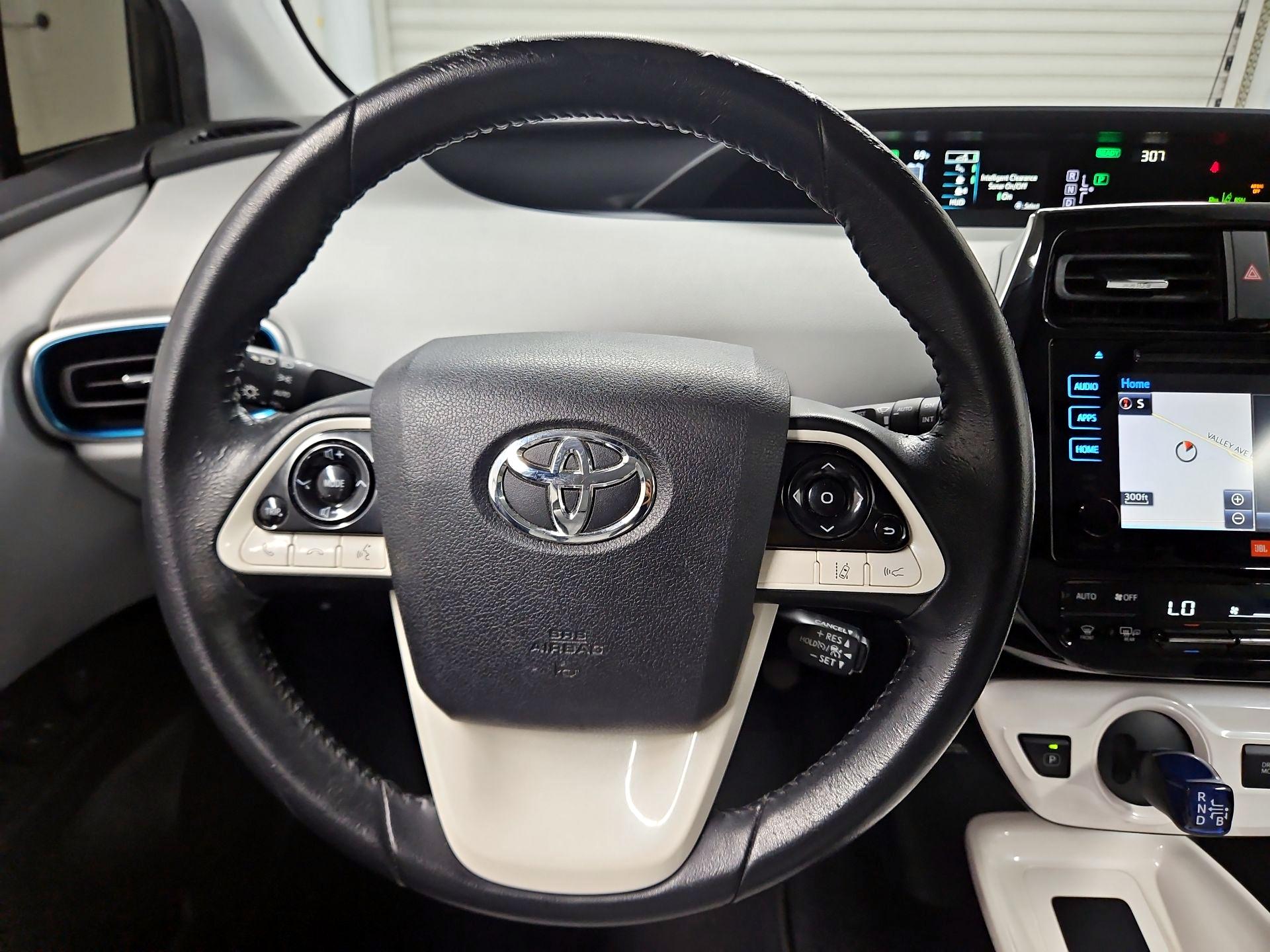 Thumbnail: 2016 Toyota Prius - 10