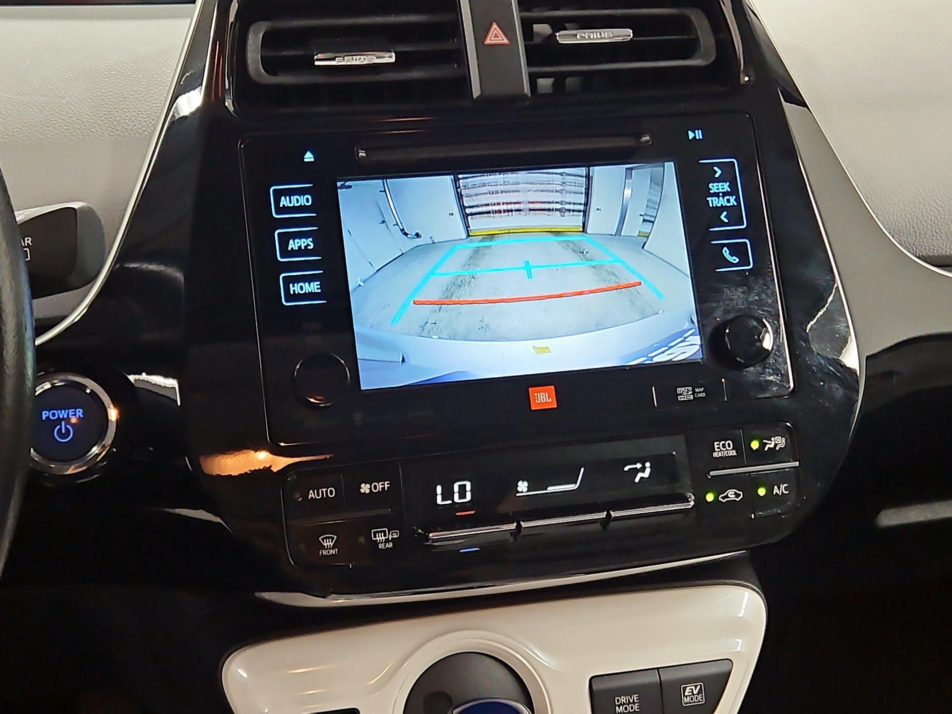 Thumbnail: 2016 Toyota Prius - 15