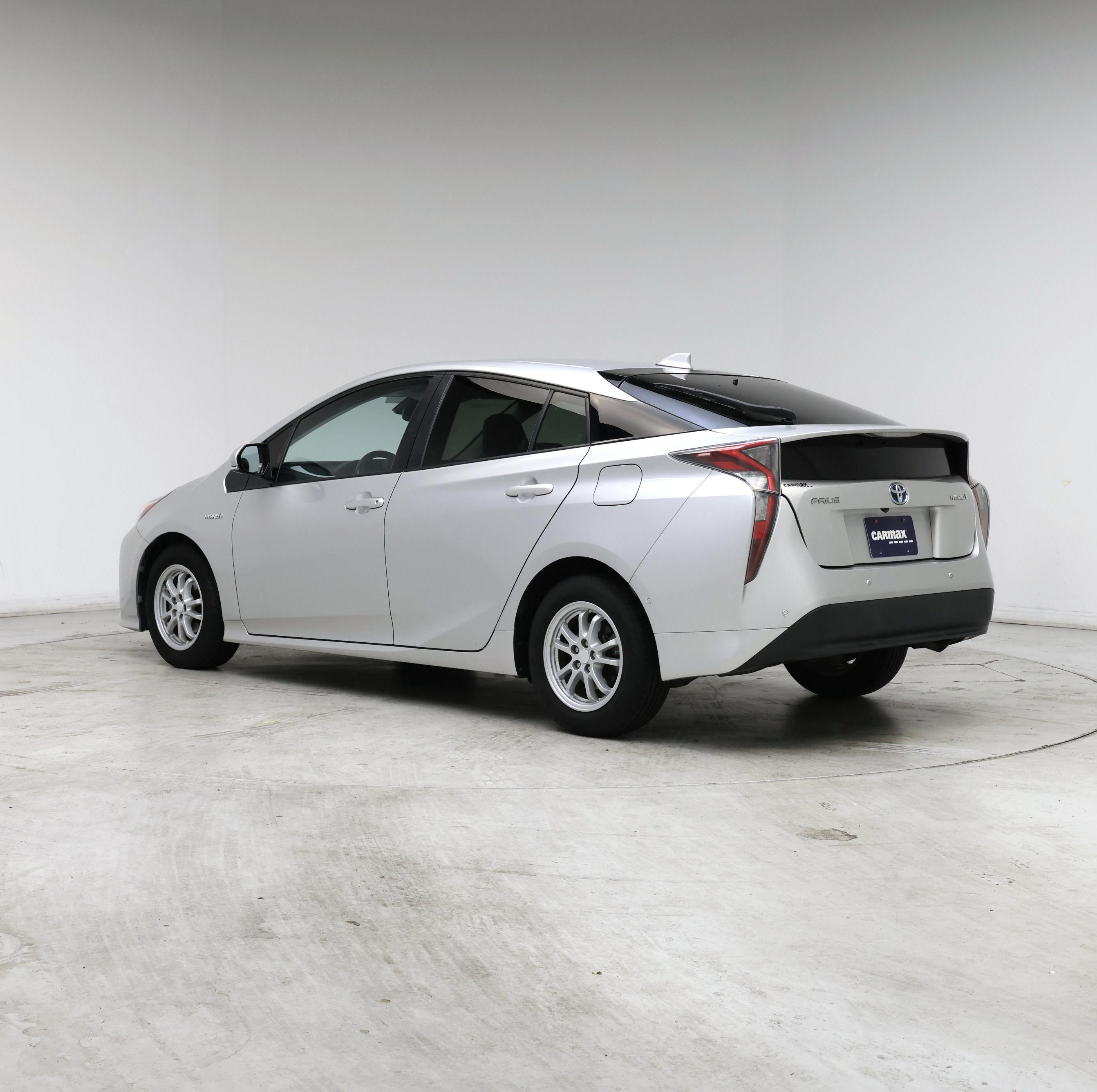 Thumbnail: 2016 Toyota Prius - 2
