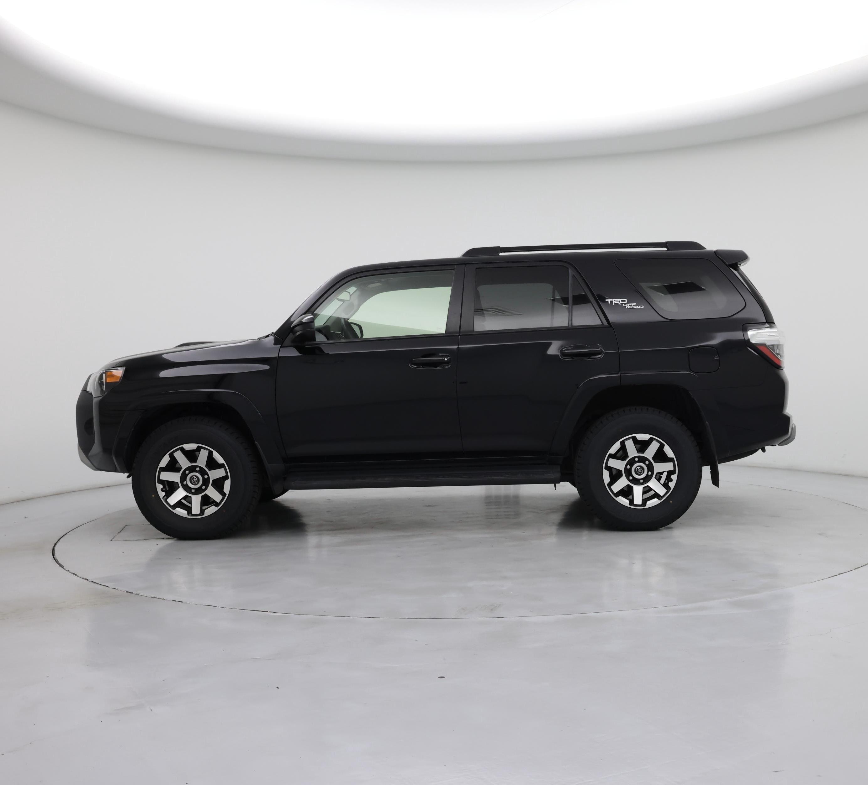 Thumbnail: 2021 Toyota 4Runner - 3