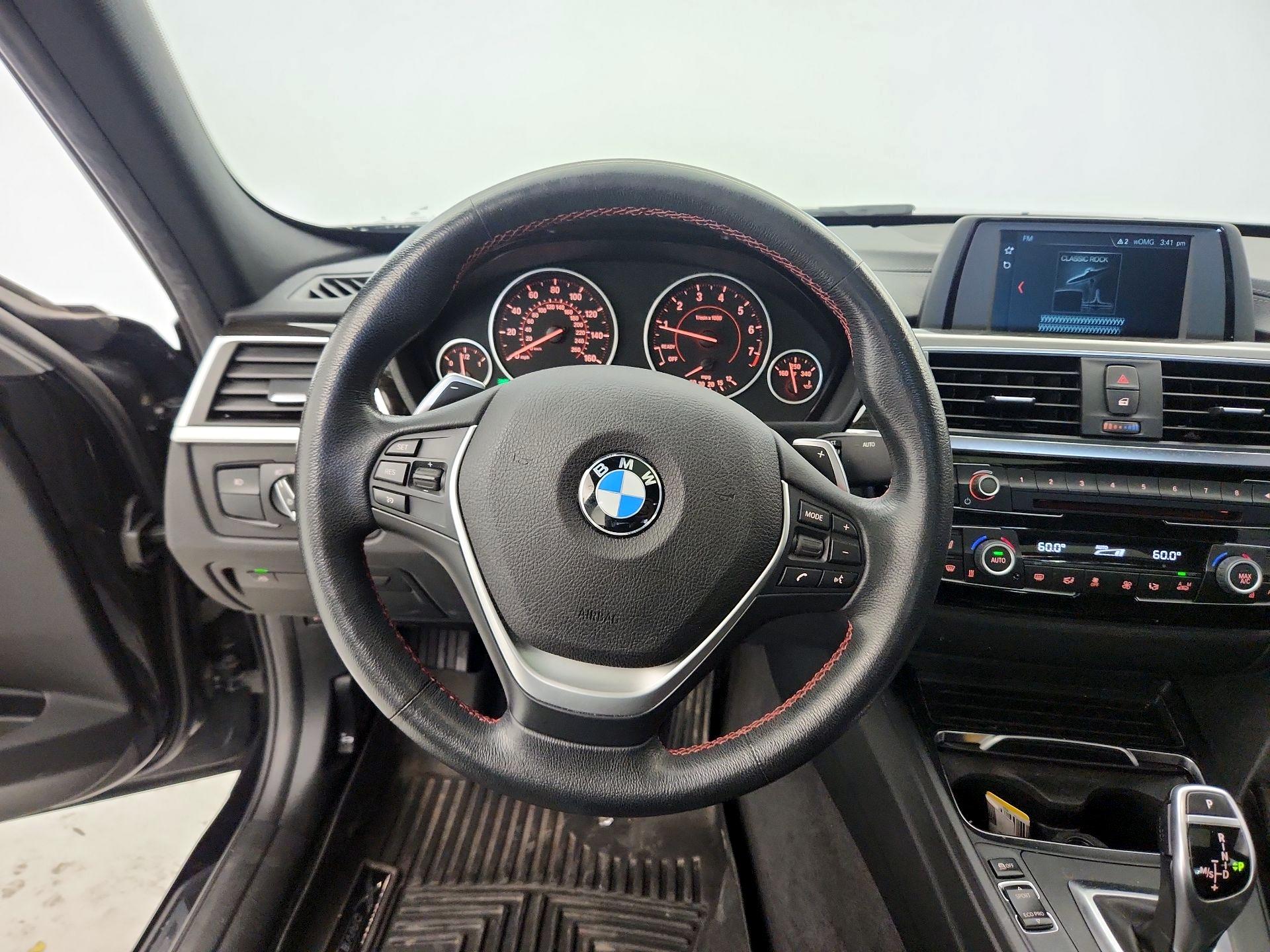 Thumbnail: 2018 BMW 3 Series - 10