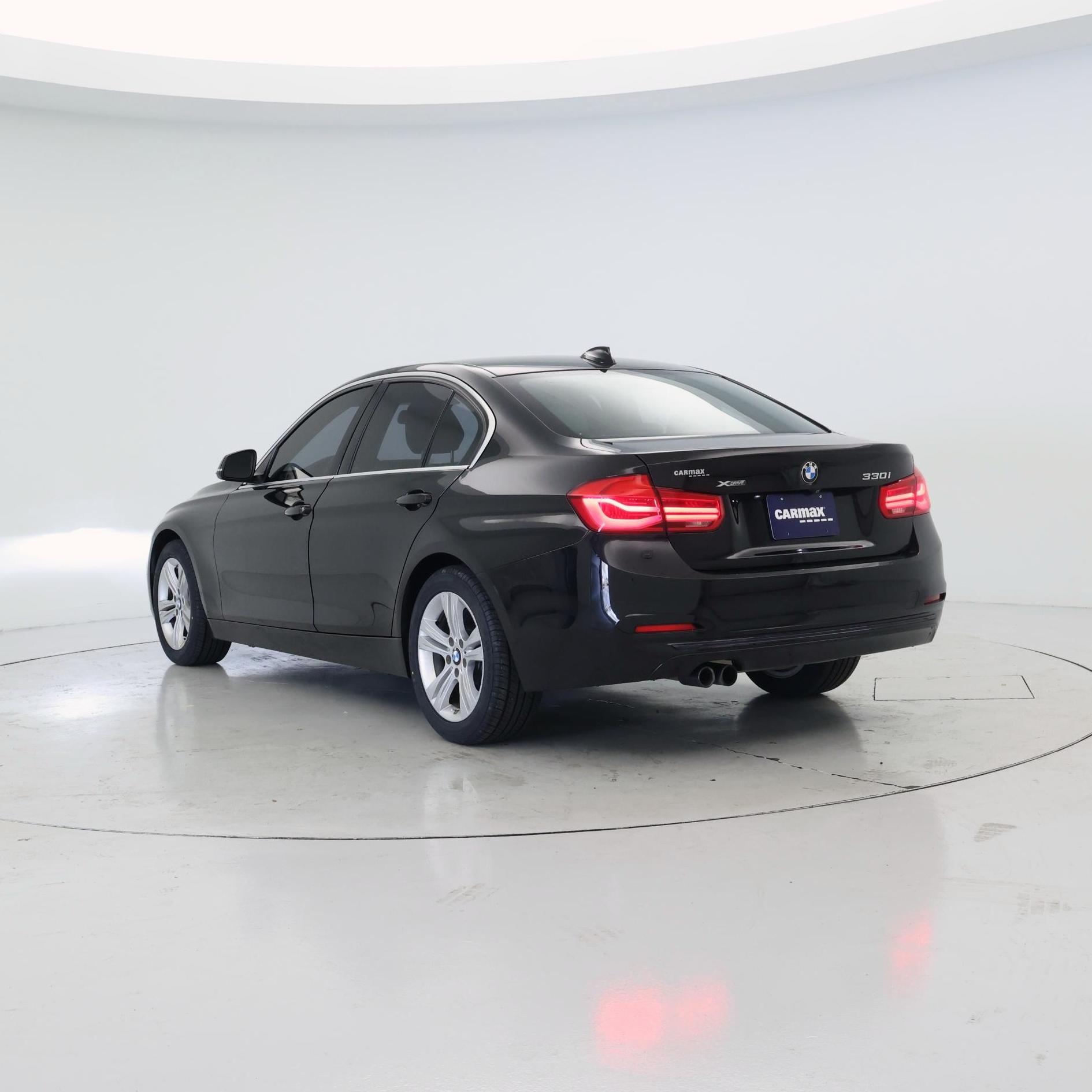 Thumbnail: 2018 BMW 3 Series - 2