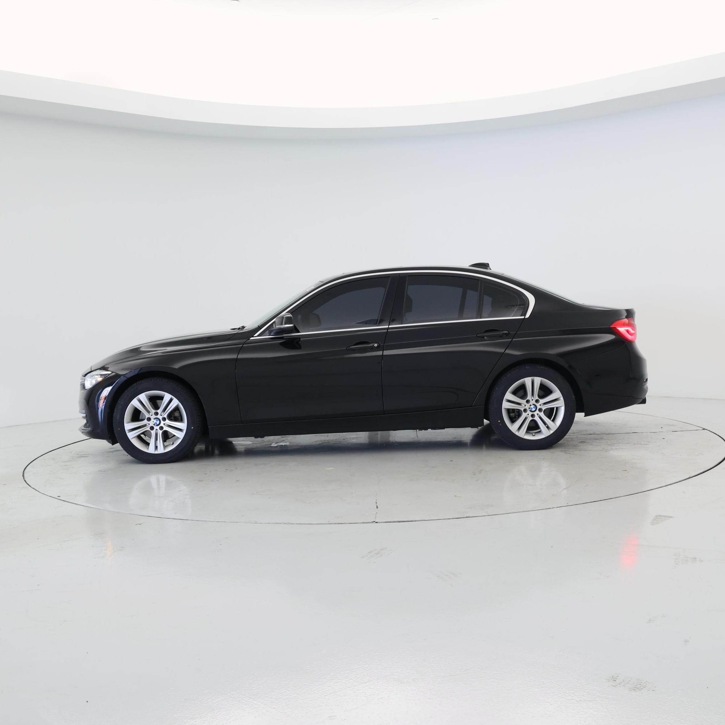 Thumbnail: 2018 BMW 3 Series - 3