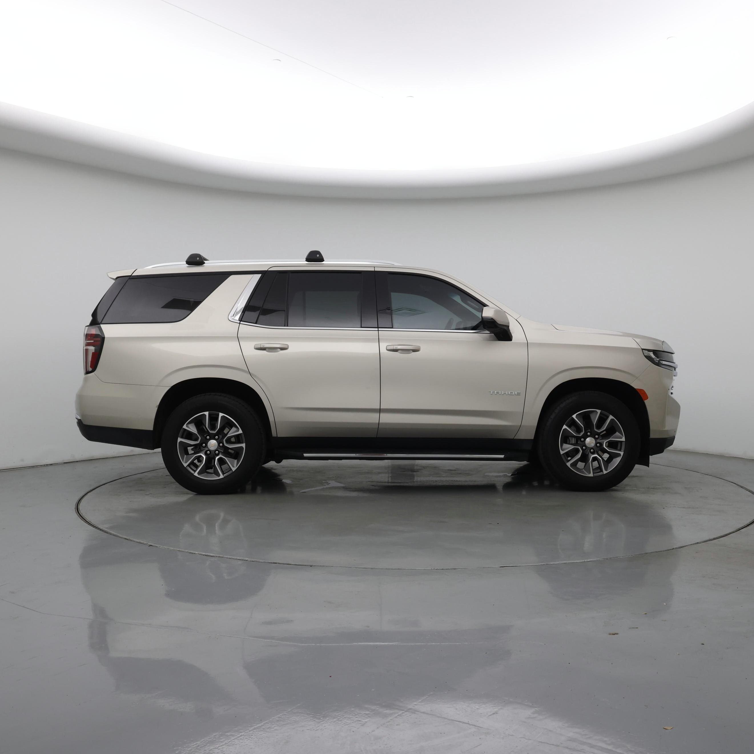 Thumbnail: 2023 Chevrolet Tahoe - 7