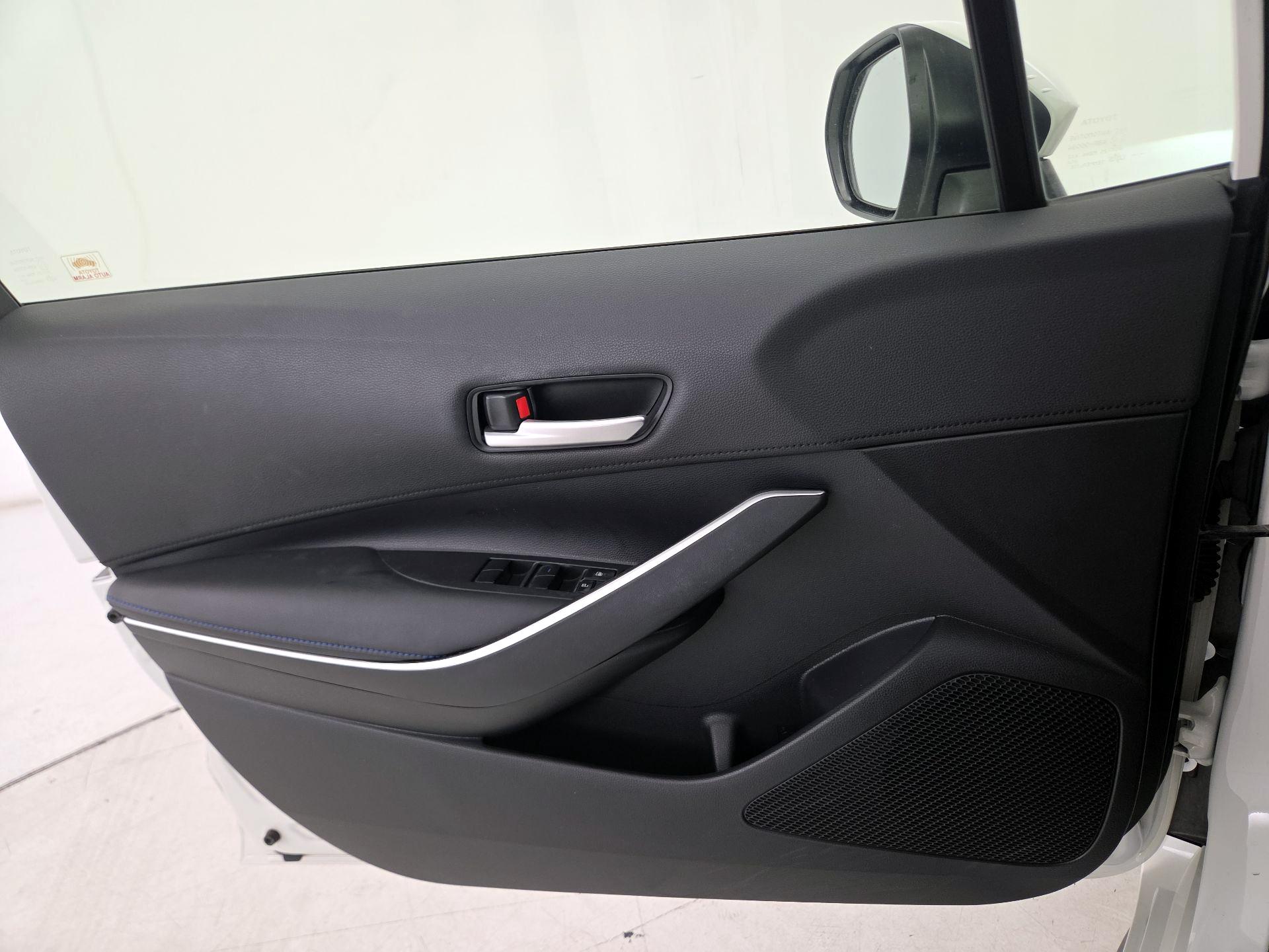 Thumbnail: 2020 Toyota Corolla - 12