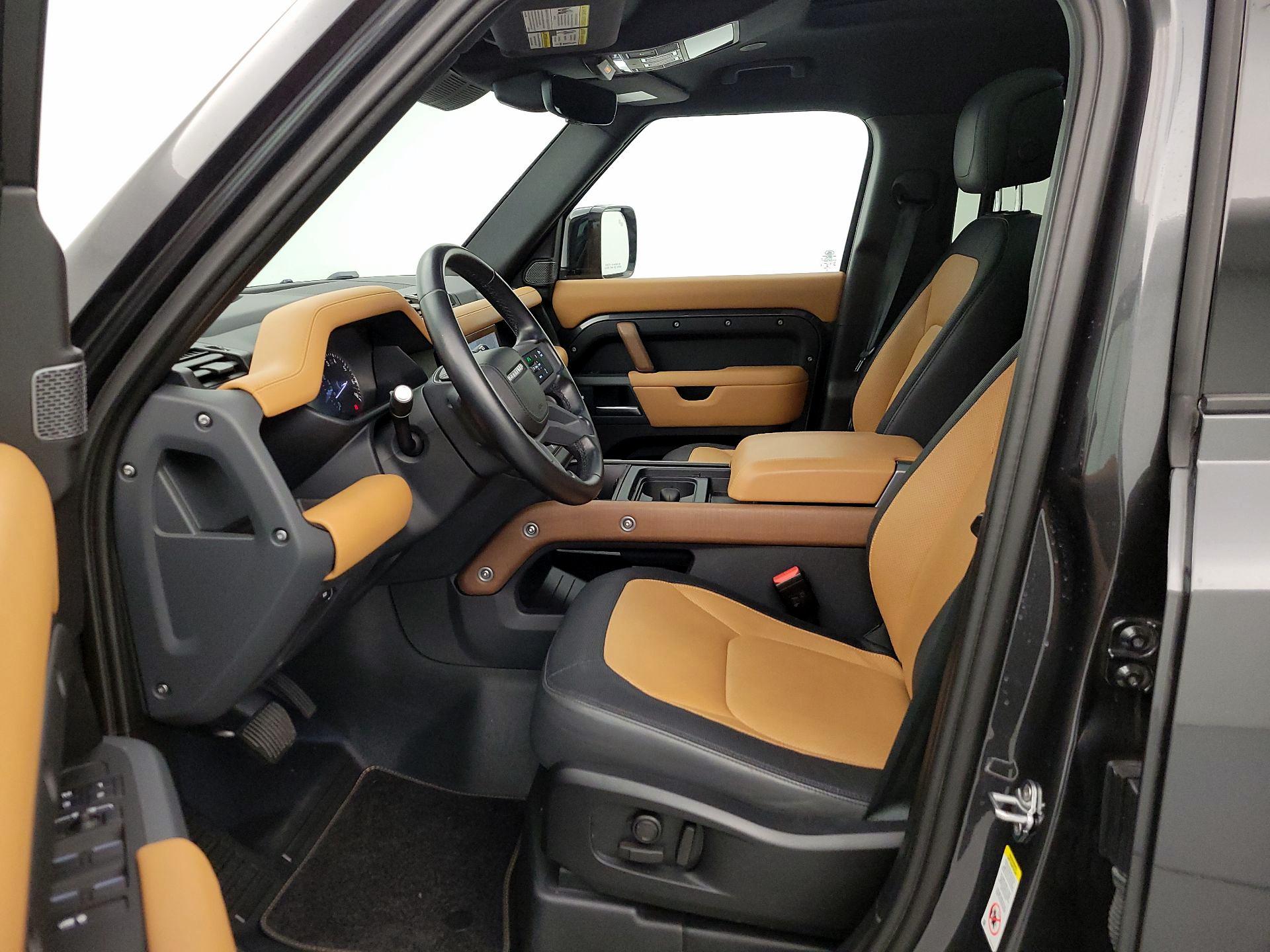 Thumbnail: 2023 Land Rover Defender - 11