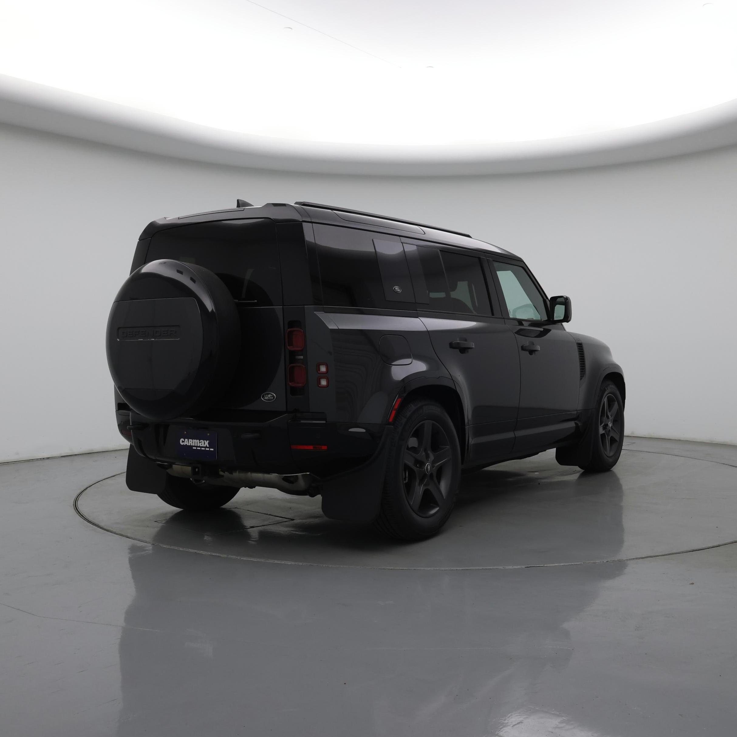Thumbnail: 2023 Land Rover Defender - 8