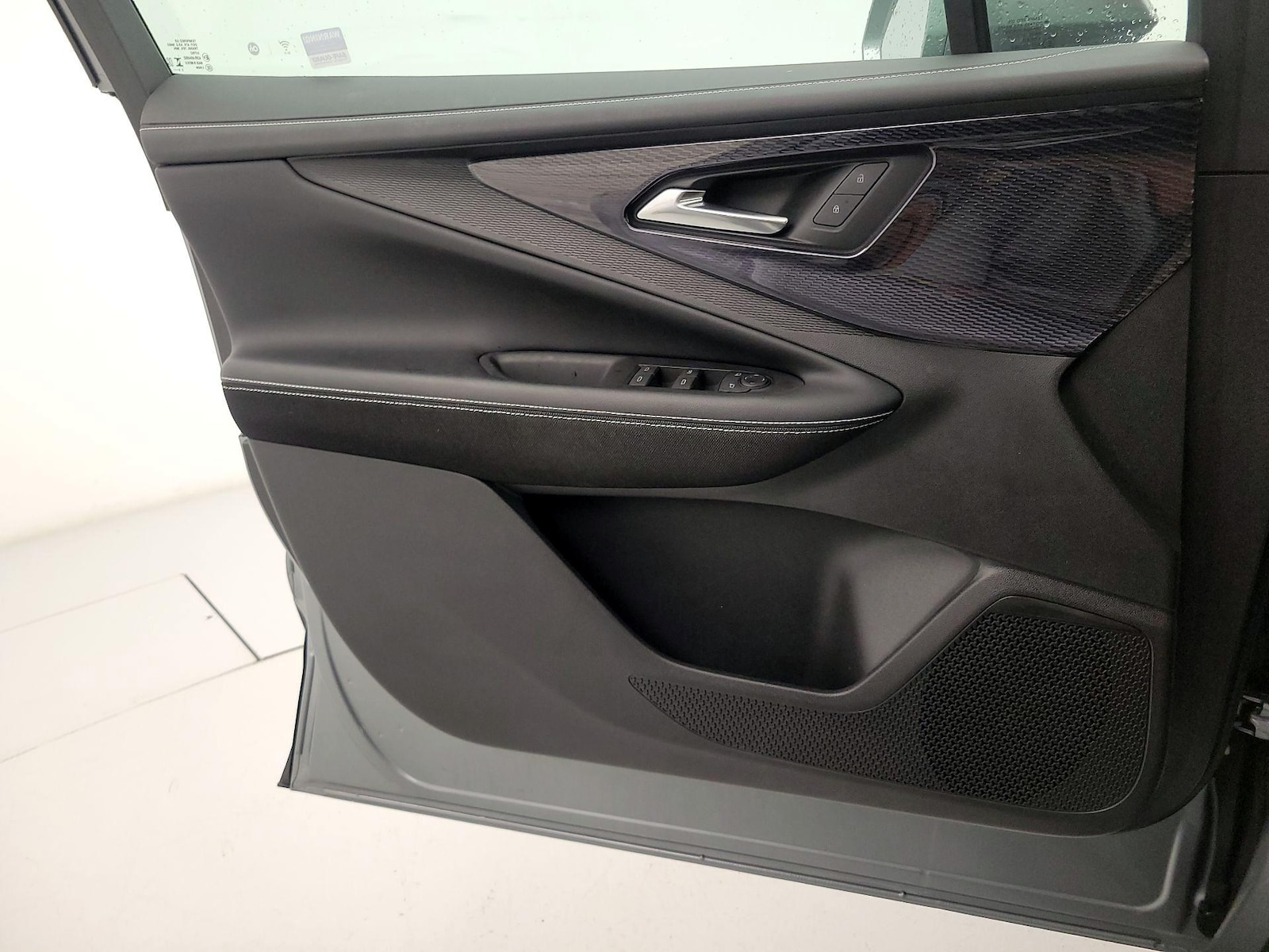 2025 Chevrolet Blazer EV LT - Photo 13