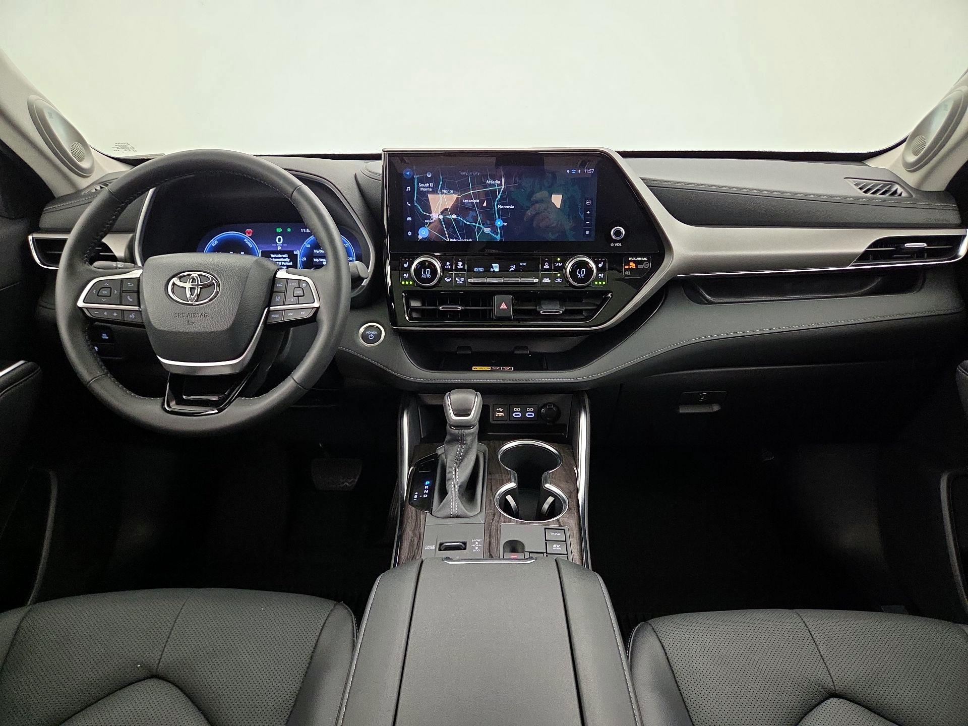 Thumbnail: 2026 Toyota Highlander - 9