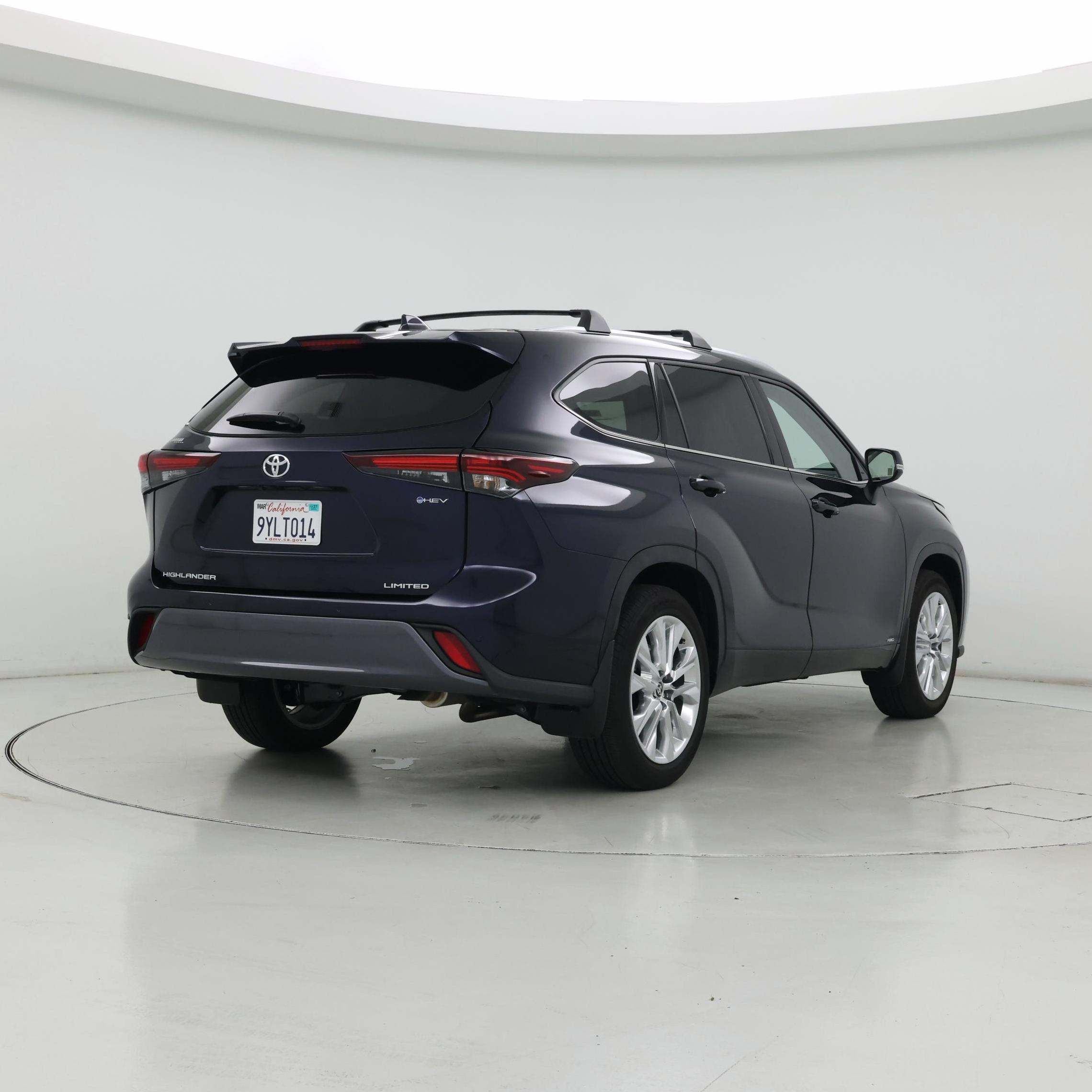Thumbnail: 2026 Toyota Highlander - 8