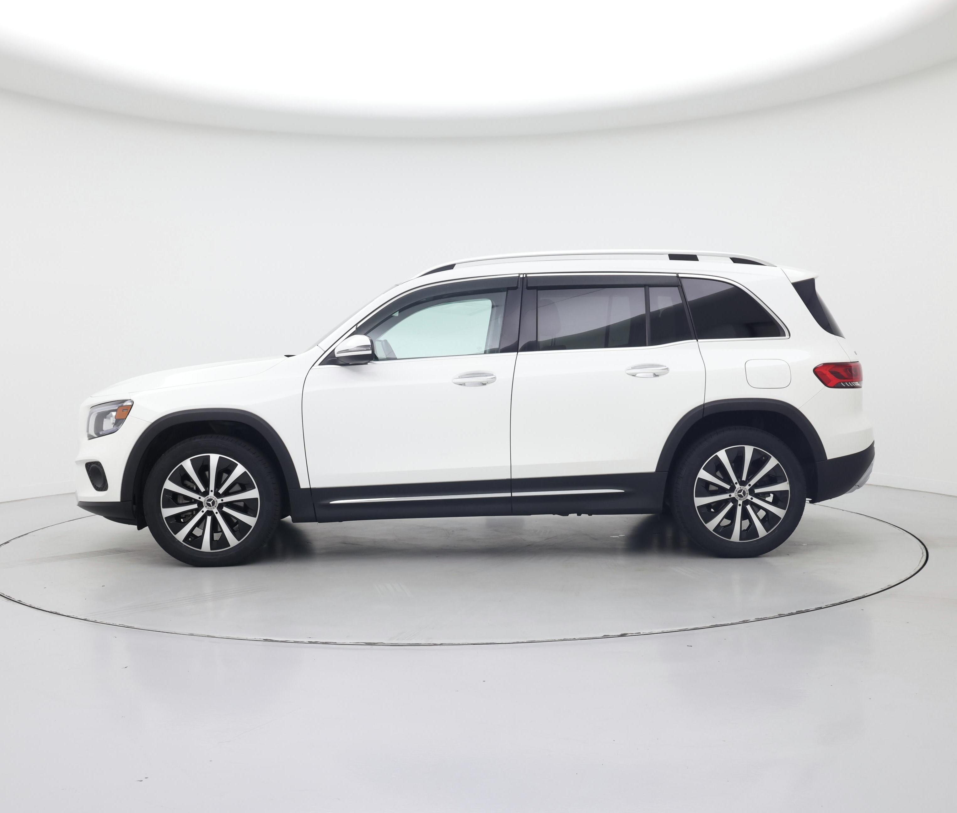 Thumbnail: 2022 Mercedes-Benz GLB - 3
