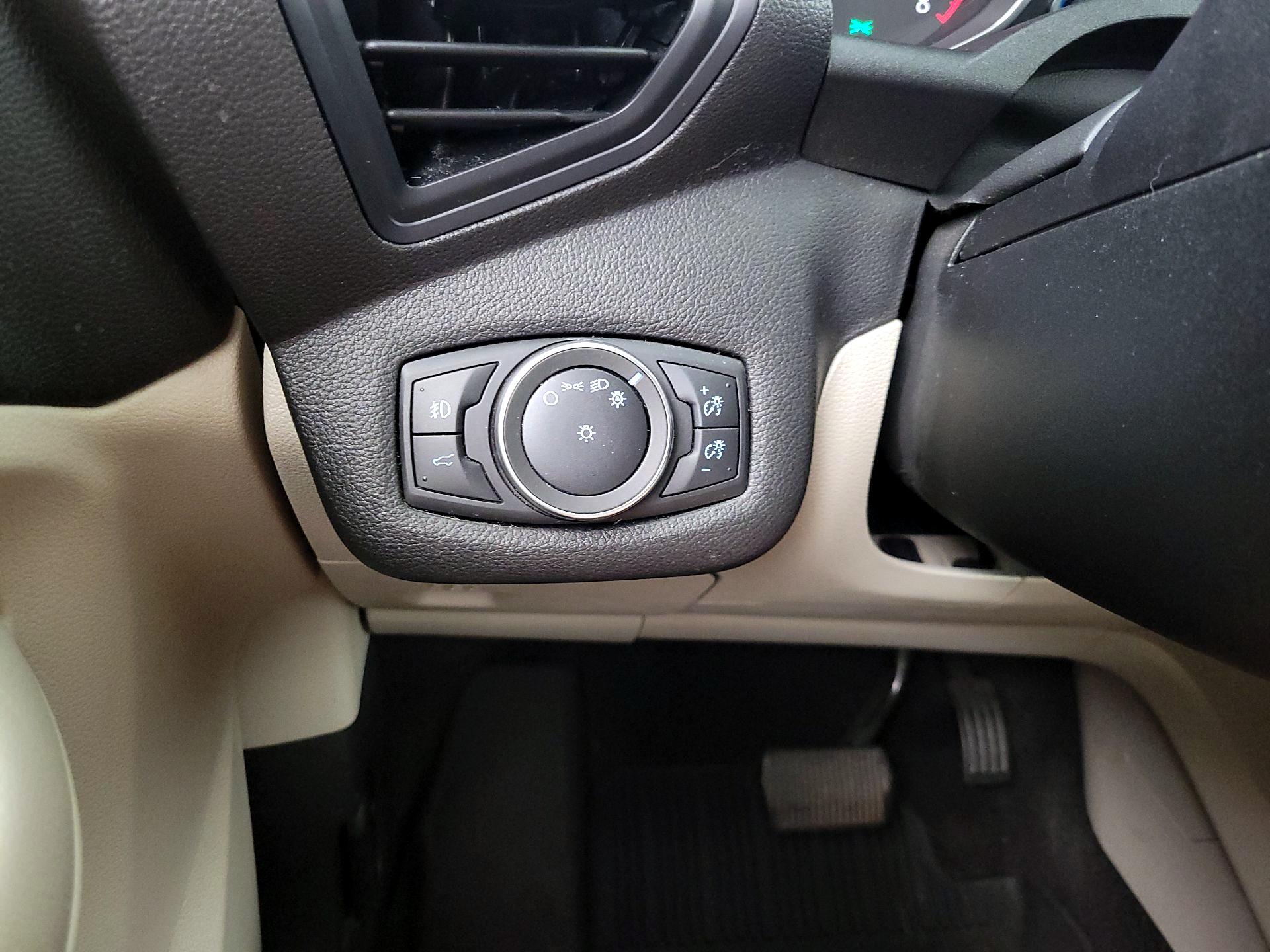 Thumbnail: 2018 Ford Escape - 13