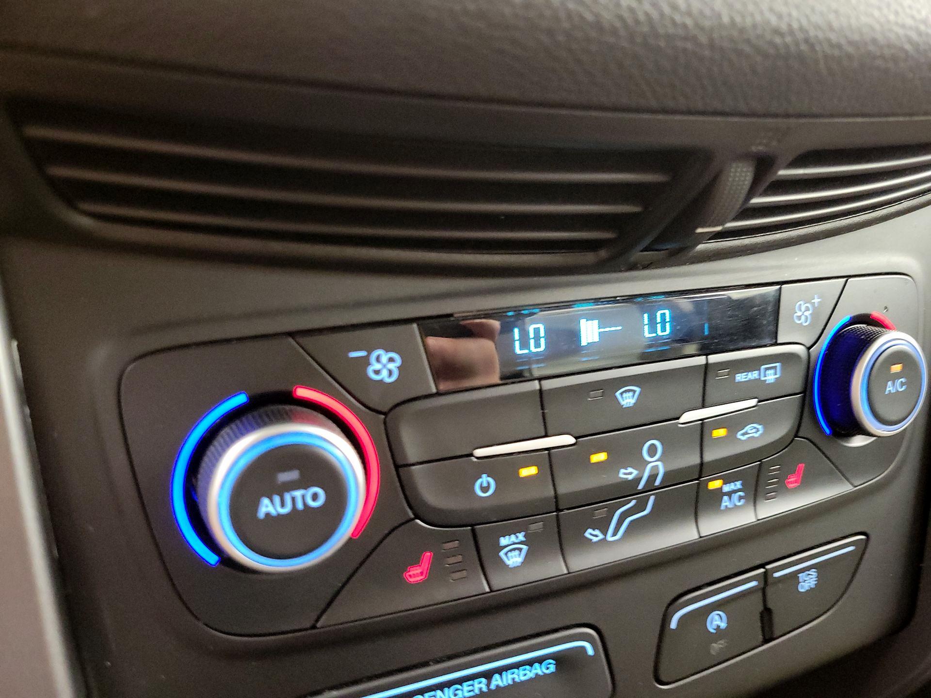 Thumbnail: 2018 Ford Escape - 16