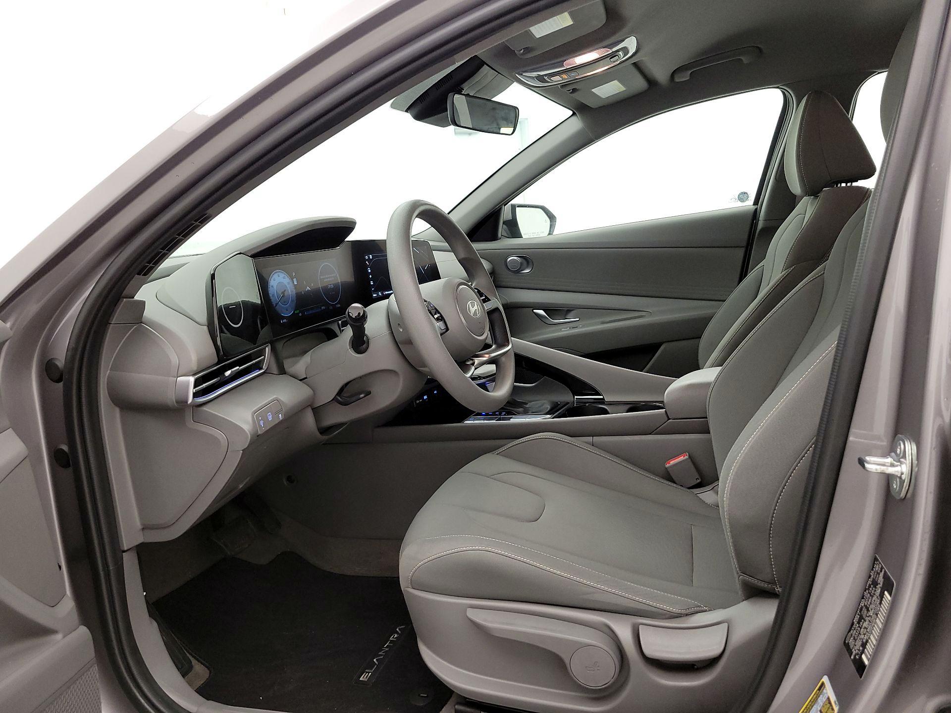 Thumbnail: 2024 Hyundai Elantra - 11