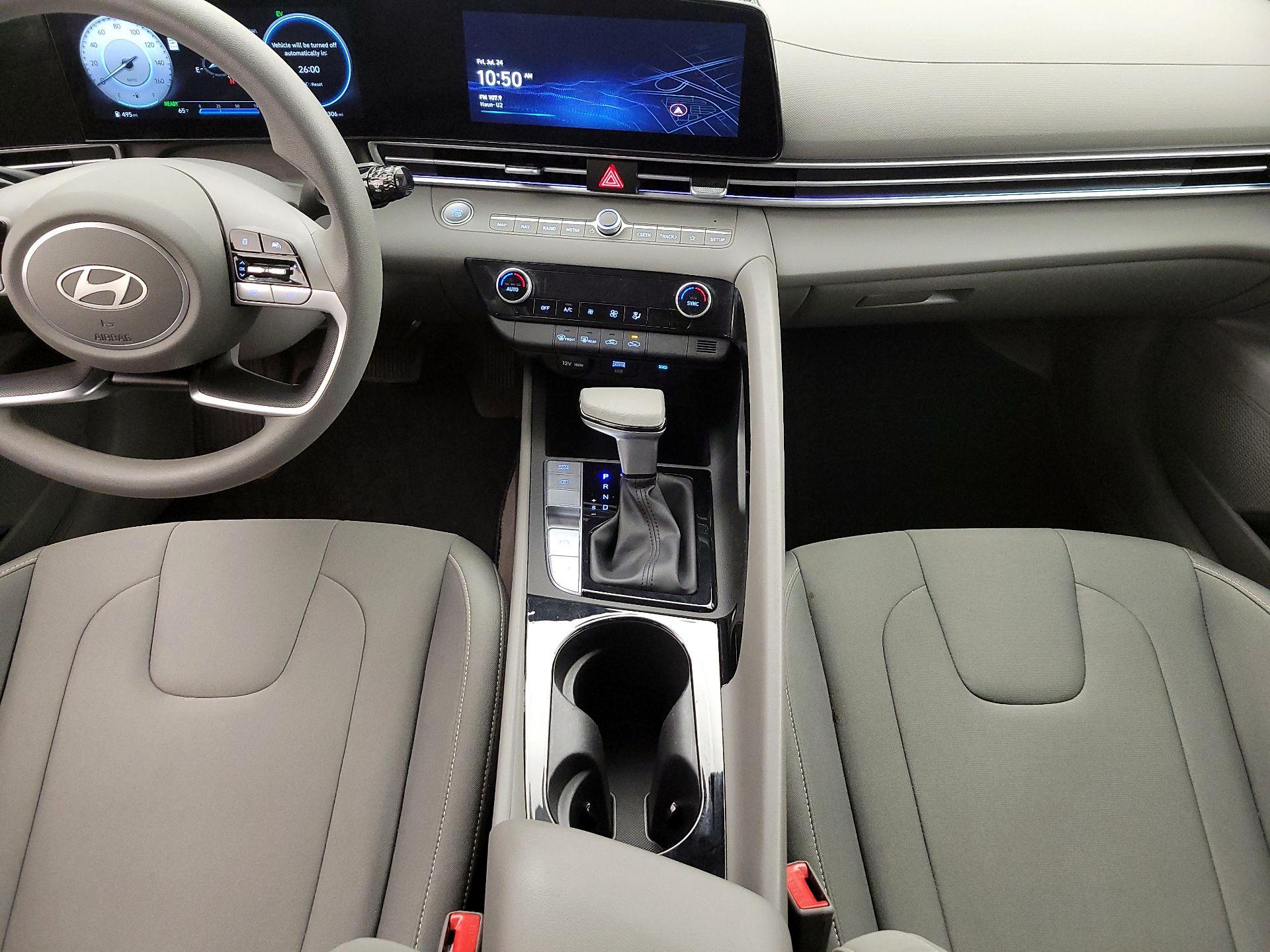 Thumbnail: 2024 Hyundai Elantra - 18