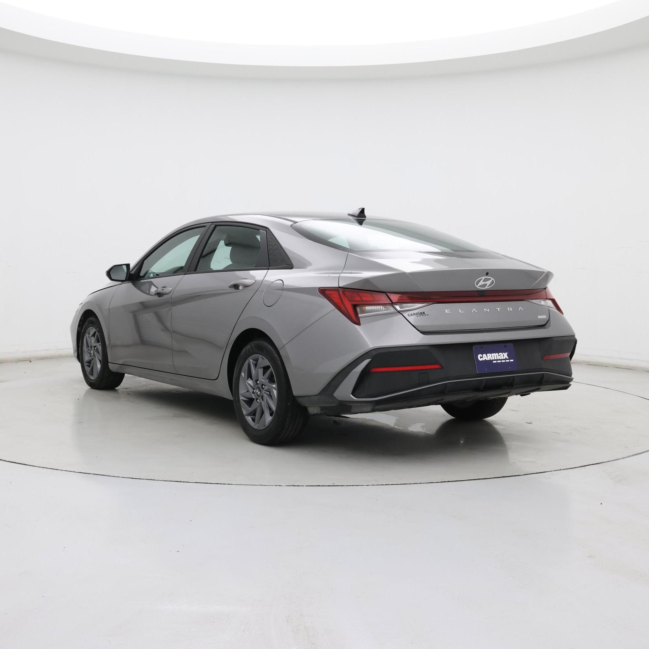 Thumbnail: 2024 Hyundai Elantra - 2