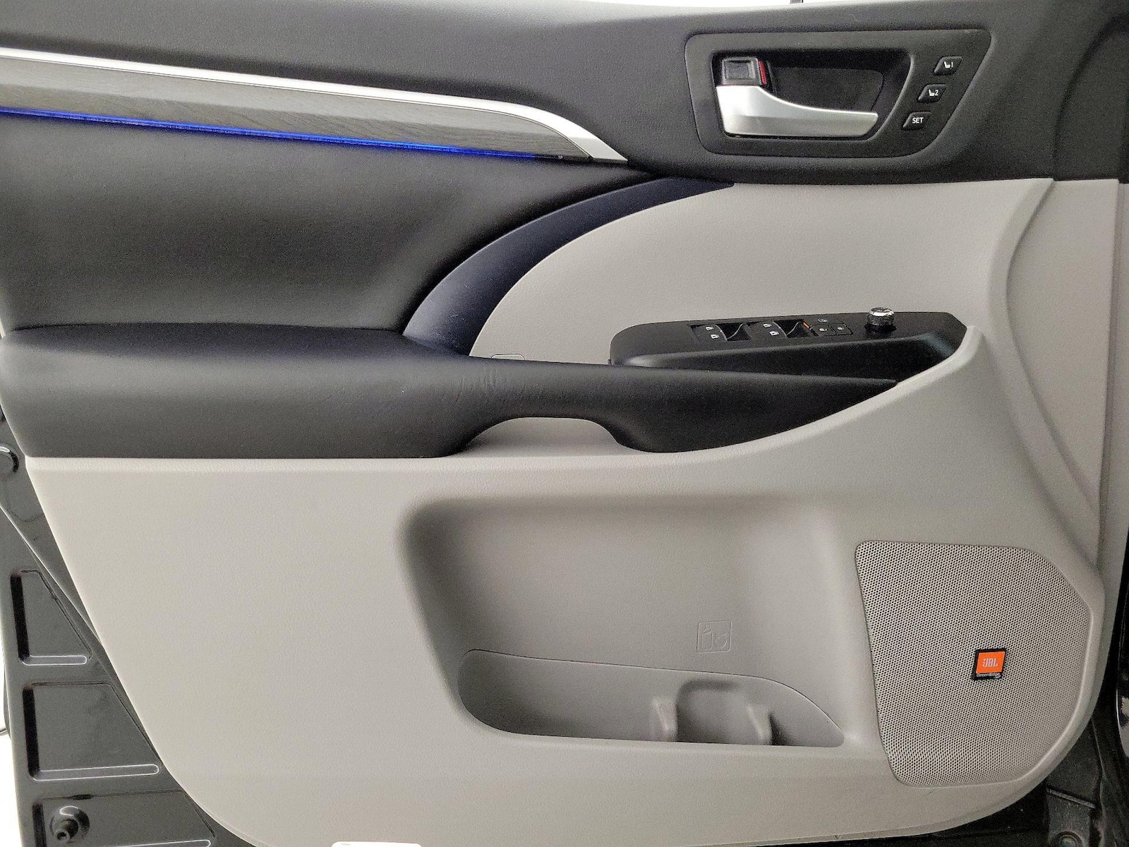 2019 Toyota Highlander Limited Platinum - Photo 13