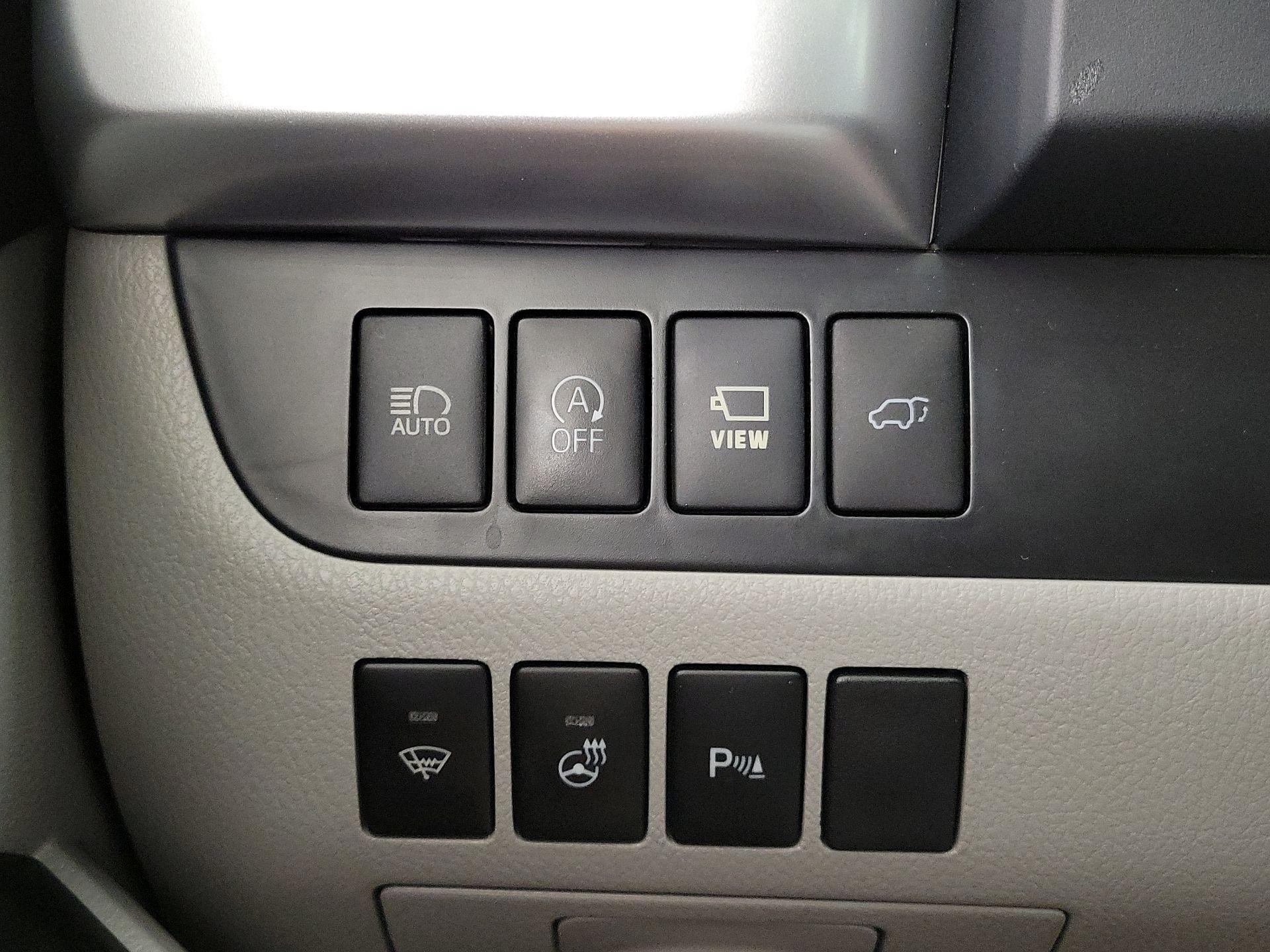 Thumbnail: 2019 Toyota Highlander - 13