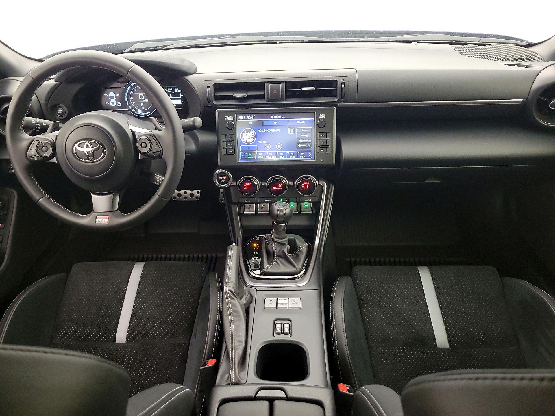 Thumbnail: 2025 Toyota GR86 - 9