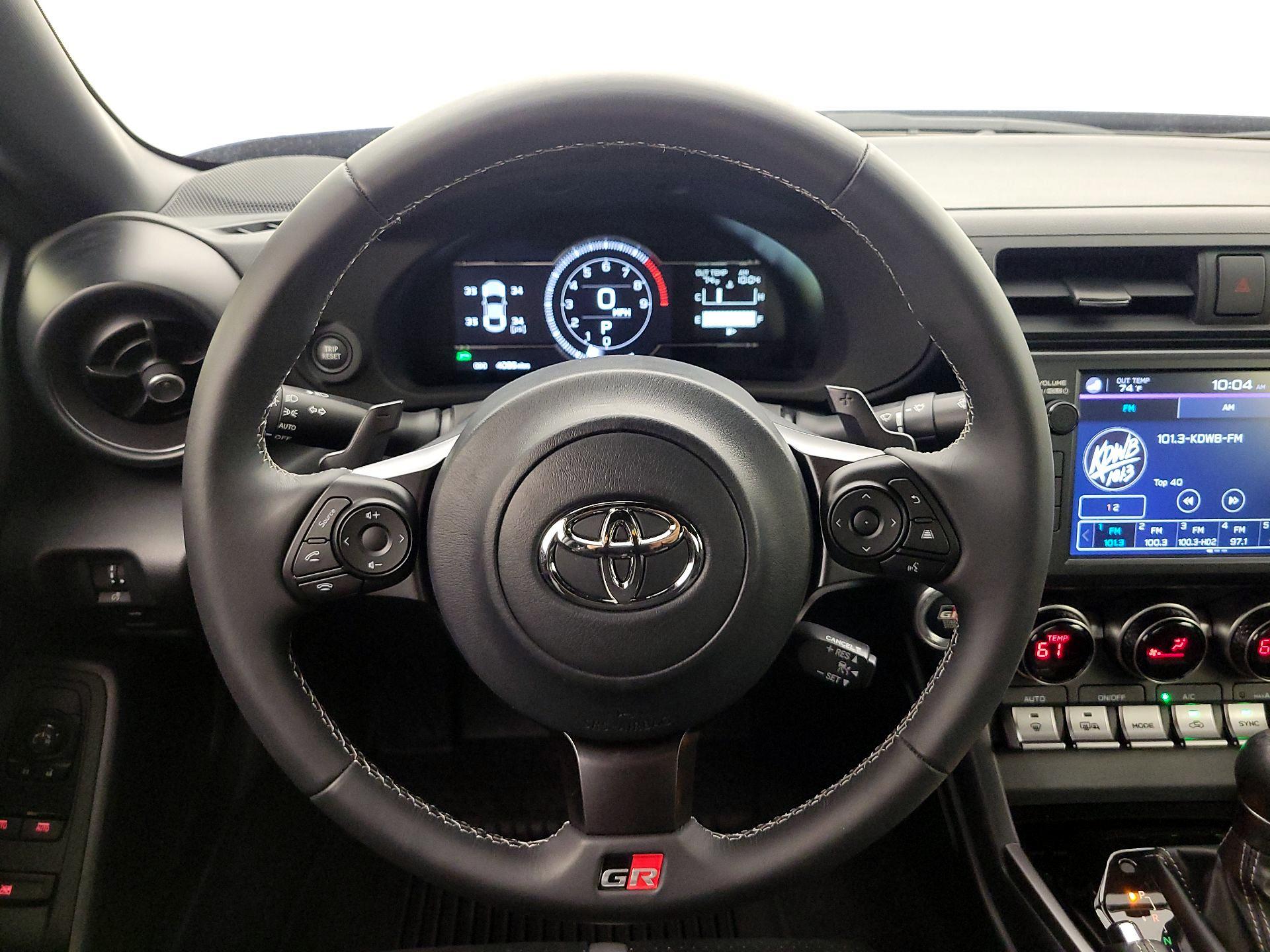 Thumbnail: 2025 Toyota GR86 - 10