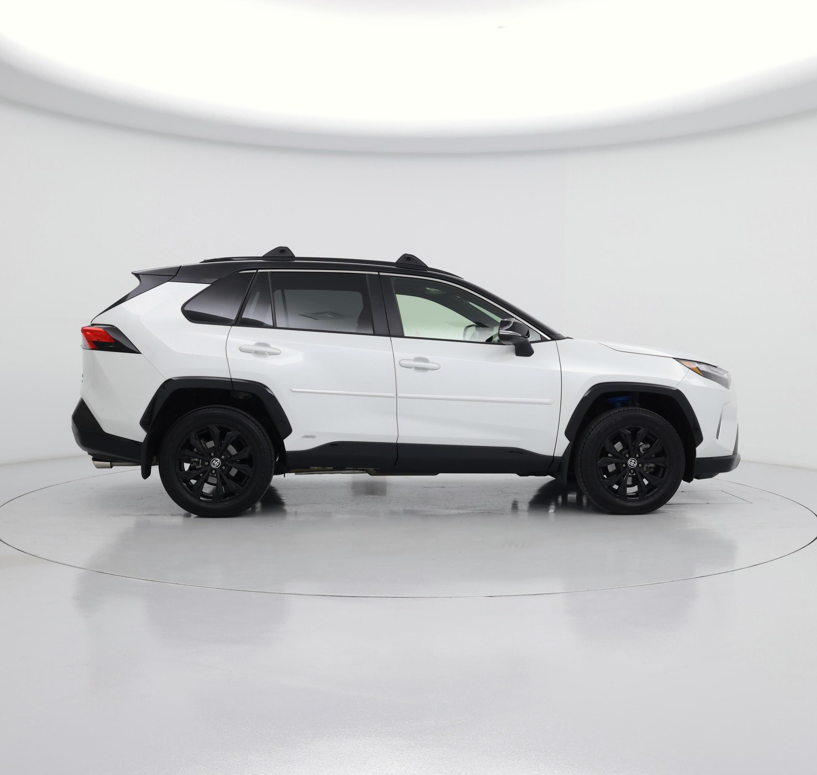 Thumbnail: 2023 Toyota RAV4 - 7