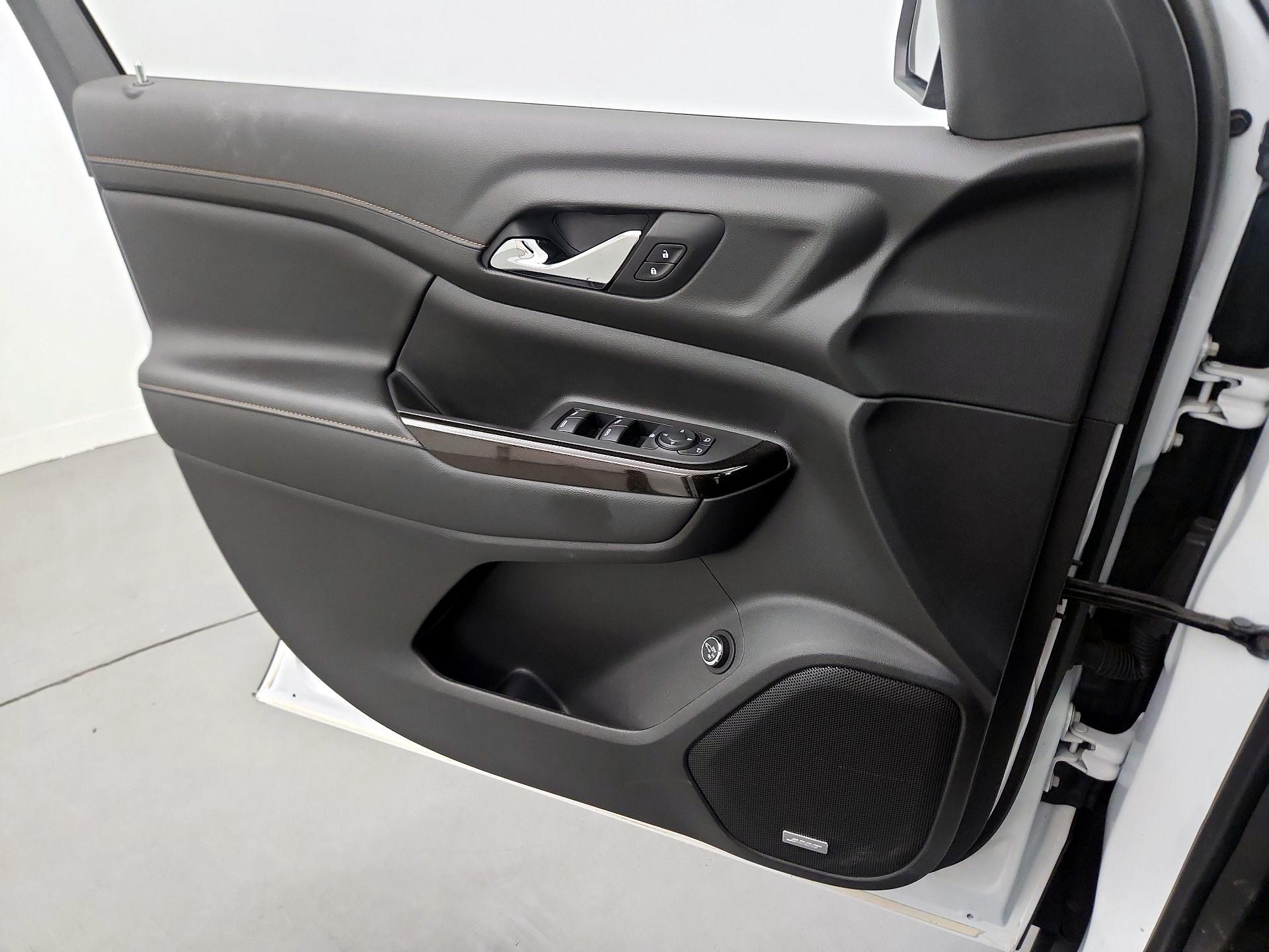 Thumbnail: 2020 GMC Acadia - 12