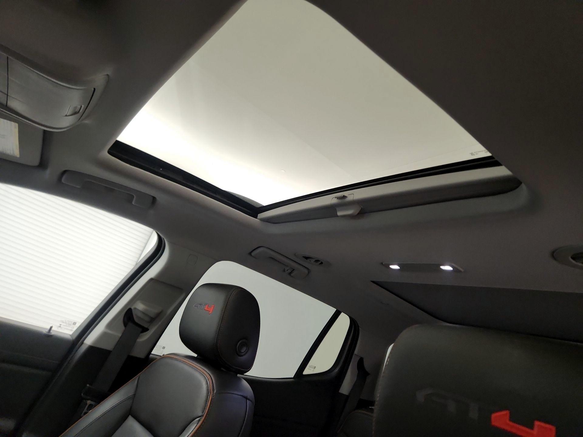 Thumbnail: 2020 GMC Acadia - 19