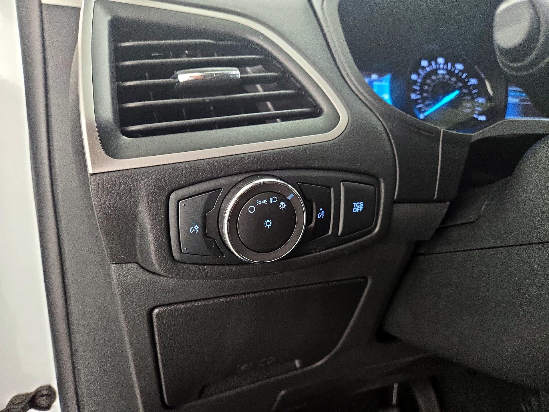 Thumbnail: 2023 Ford Edge - 13