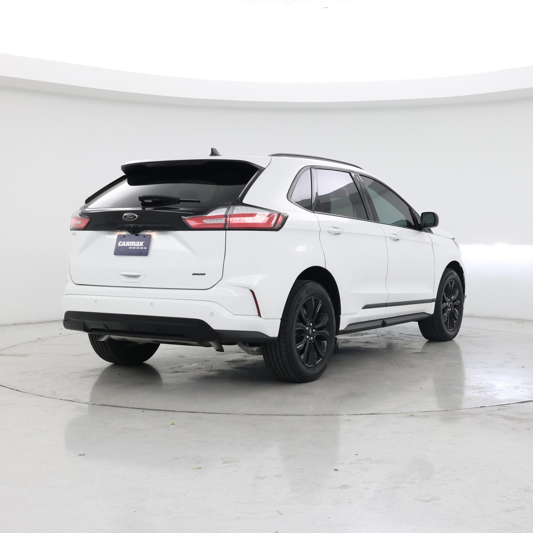 Thumbnail: 2023 Ford Edge - 8